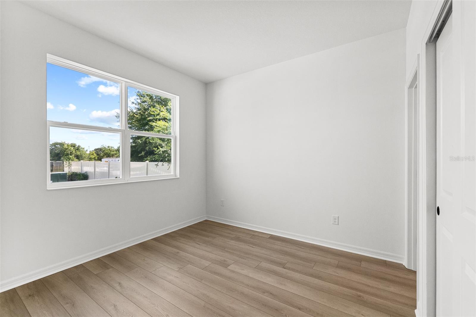 Image 28 of 49 For 29308 Kinsington Court