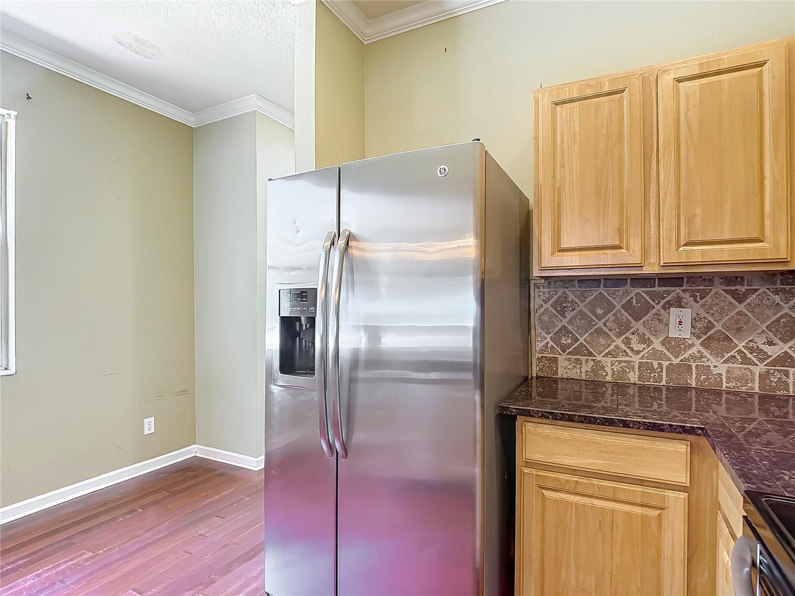 Image 21 of 73 For 8576 Sandy Beach St