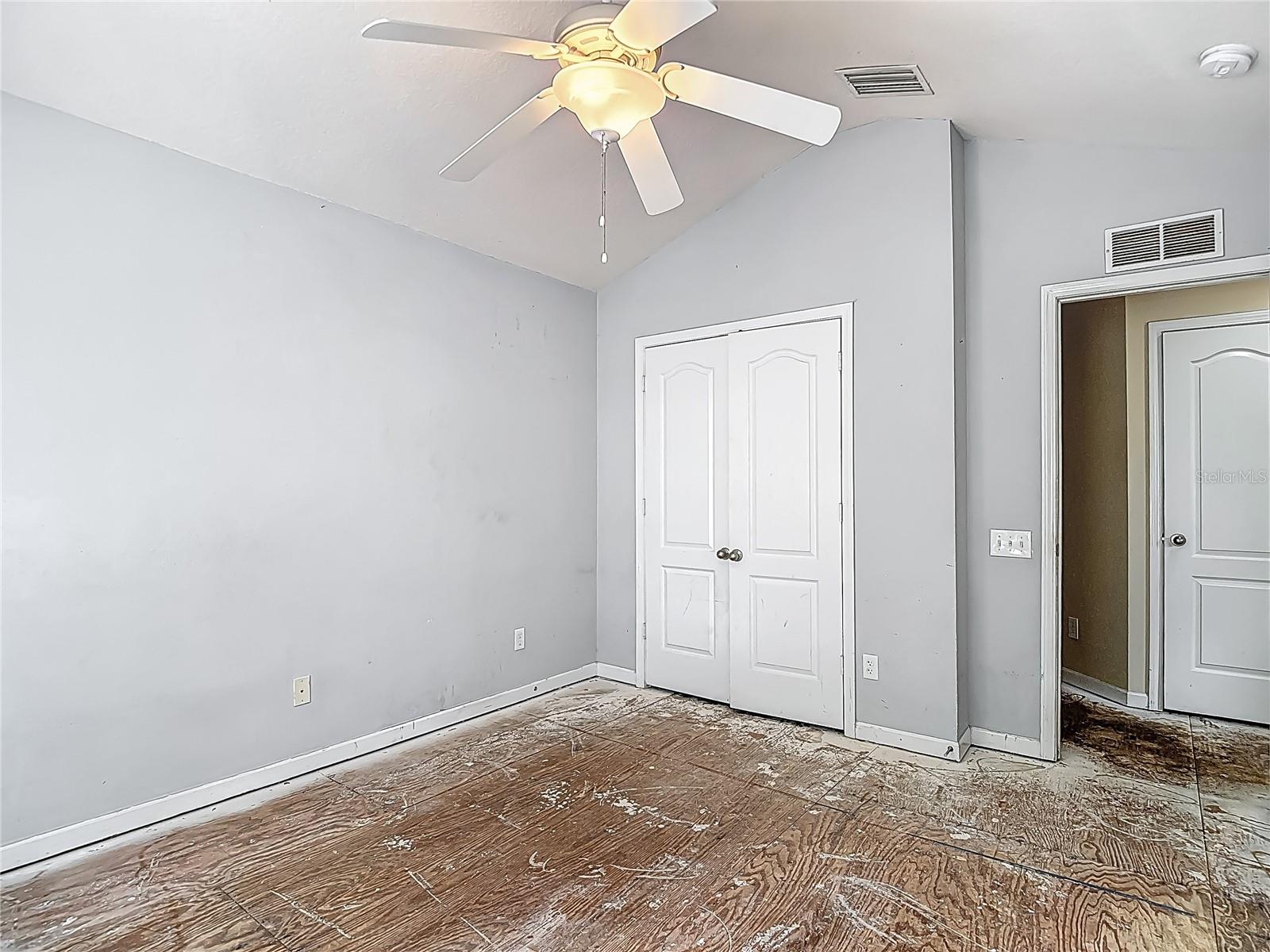 Image 27 of 73 For 8576 Sandy Beach St