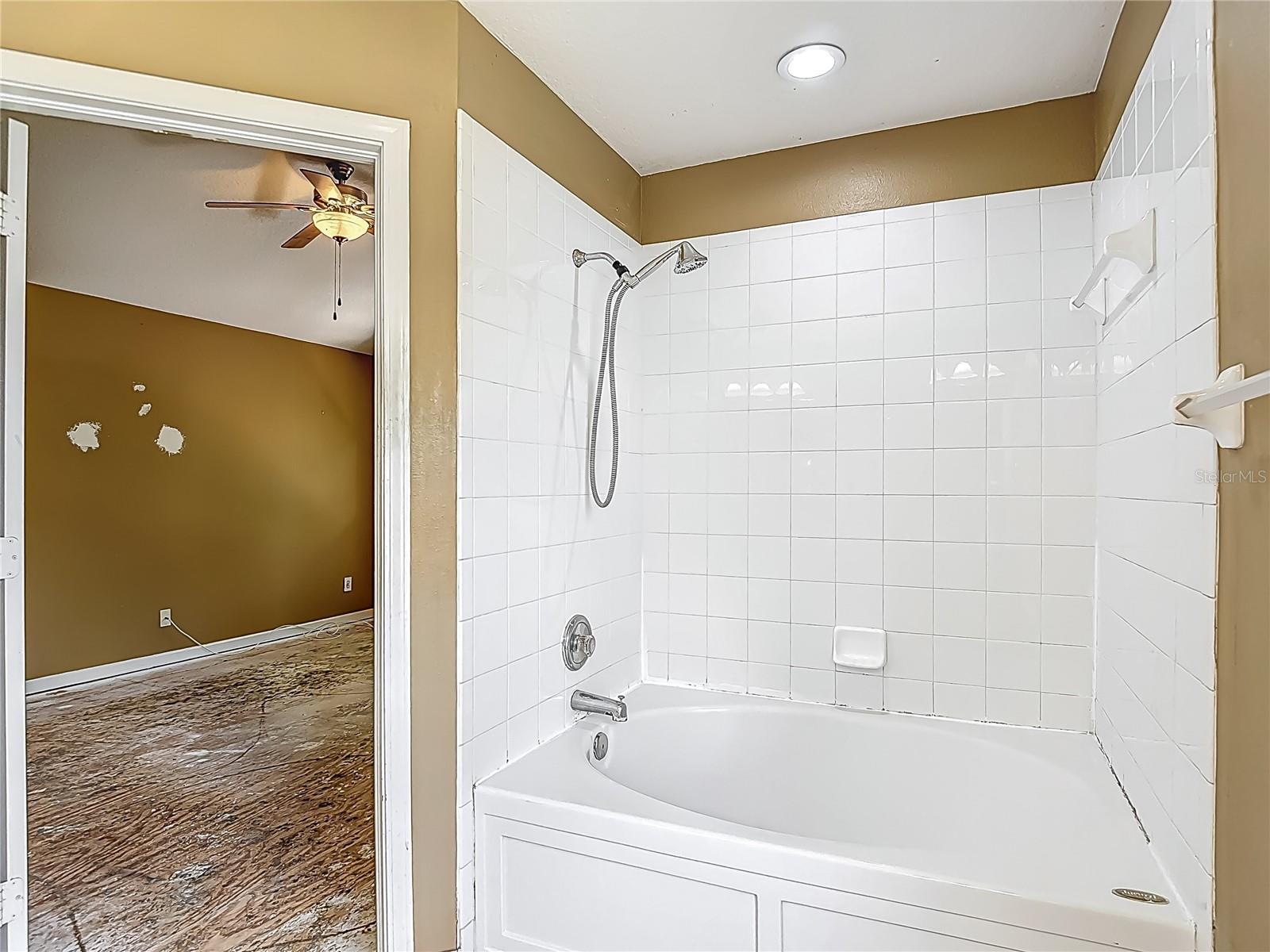 Image 45 of 73 For 8576 Sandy Beach St