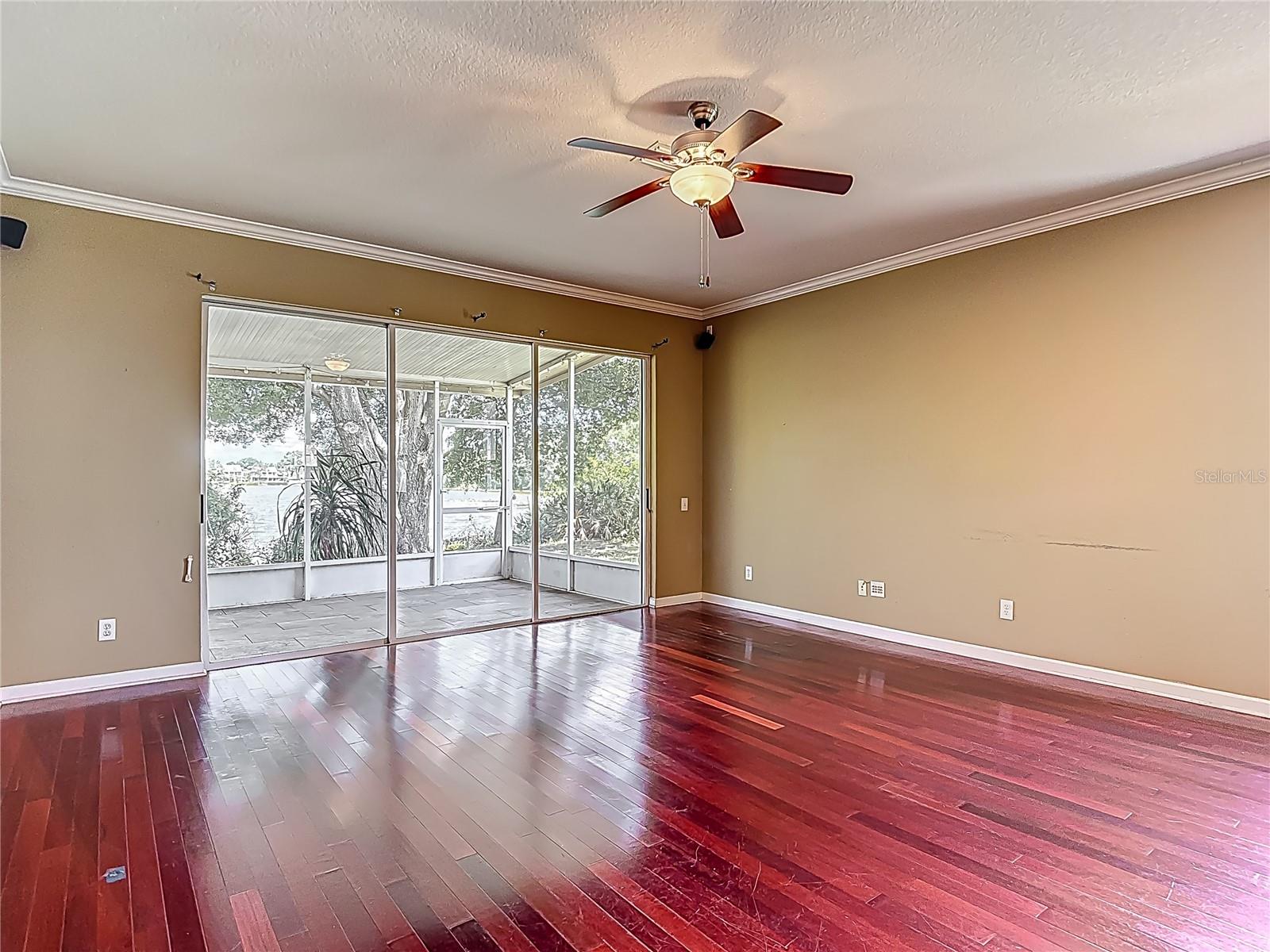 Image 48 of 73 For 8576 Sandy Beach St