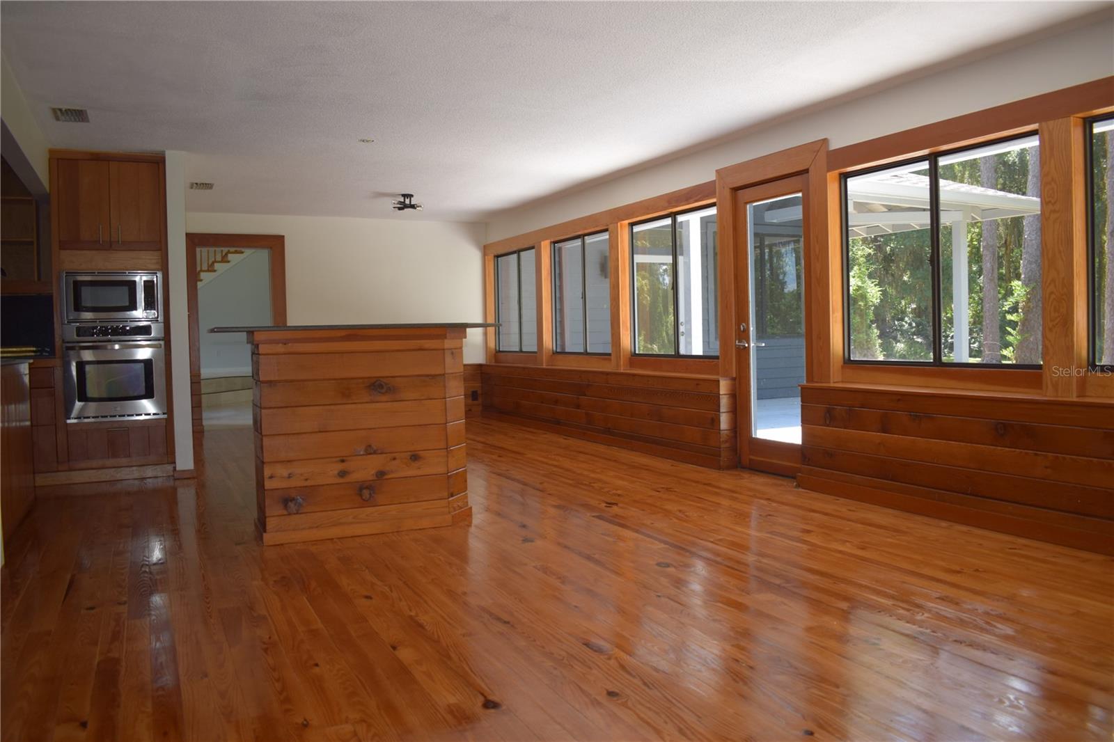 Image 8 of 16 For 6160 Fitzgerald Road