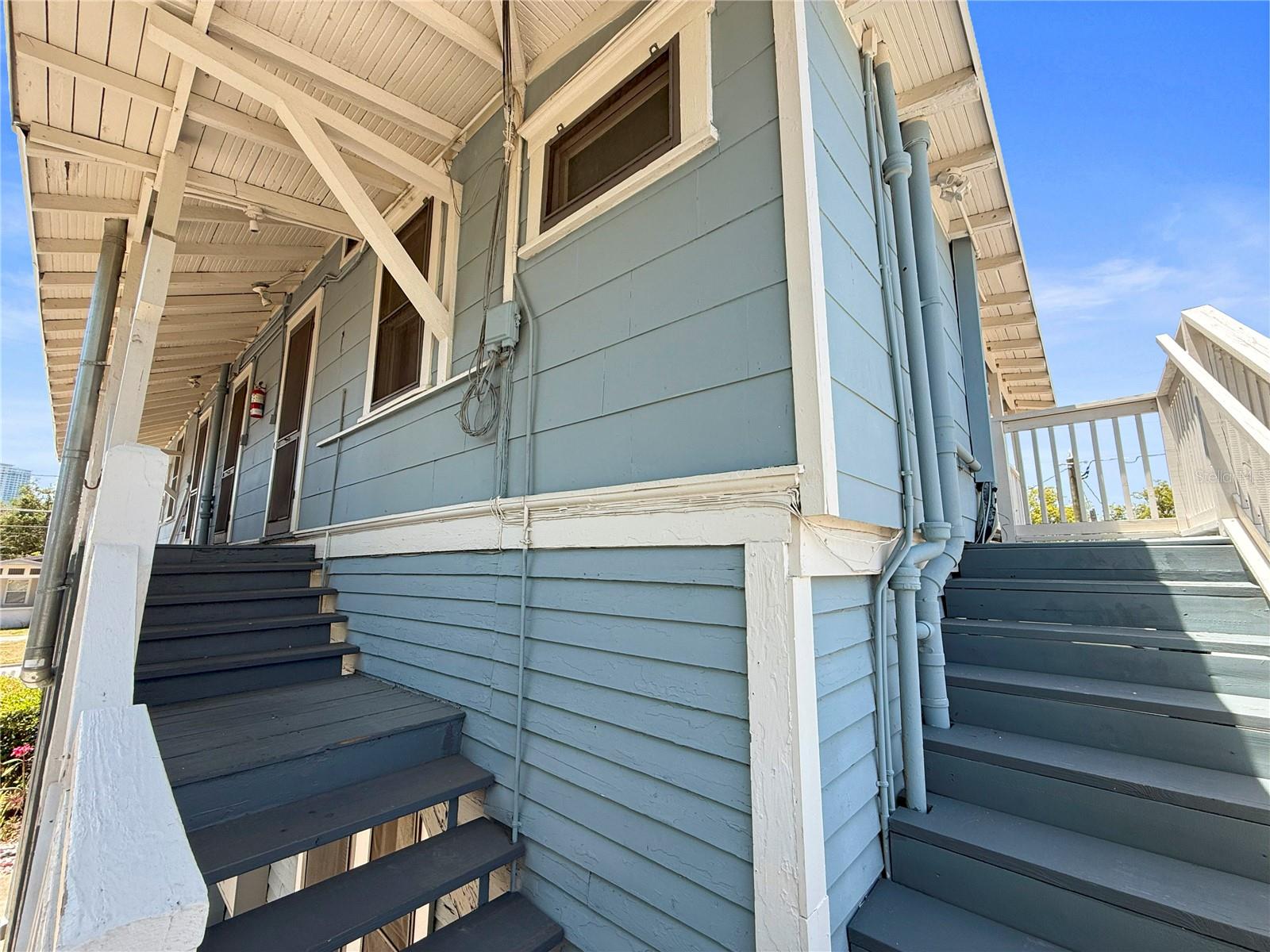 Image 15 of 18 For 471 9th Avenue N 5