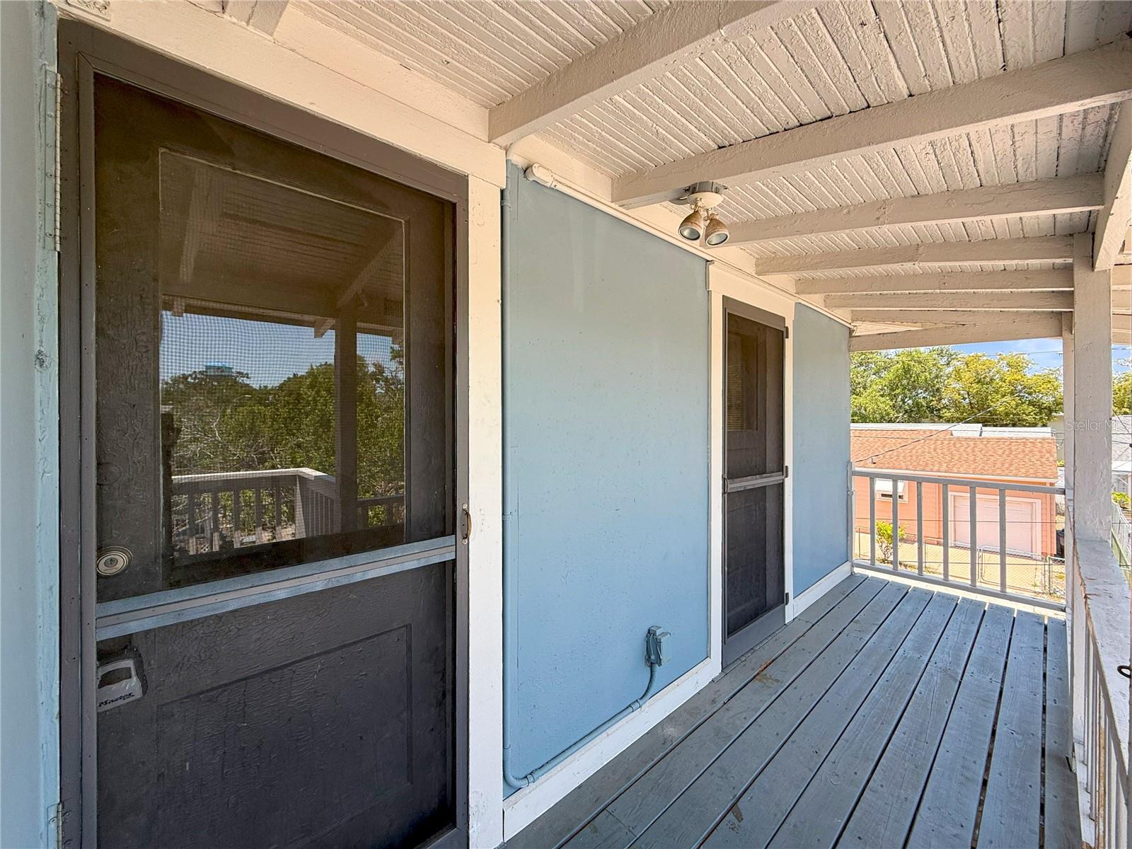 Image 2 of 18 For 471 9th Avenue N 5