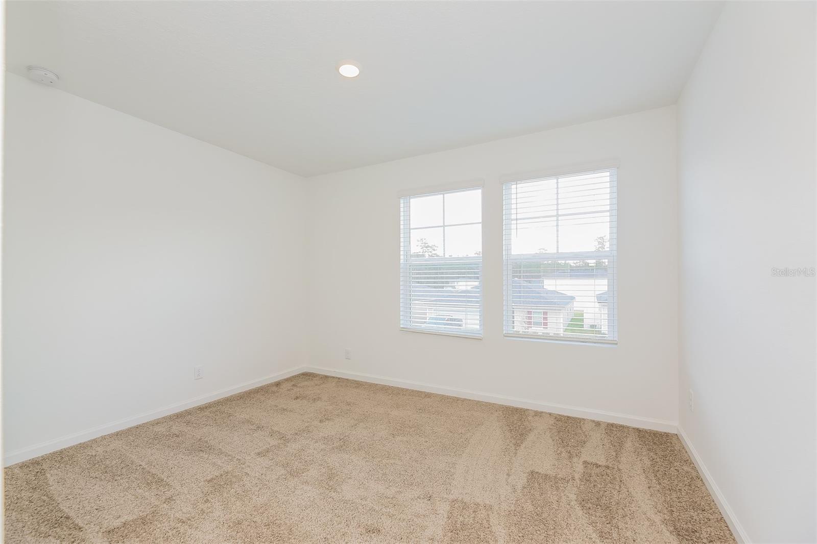 Image 16 of 19 For 4990 Bramante Dr