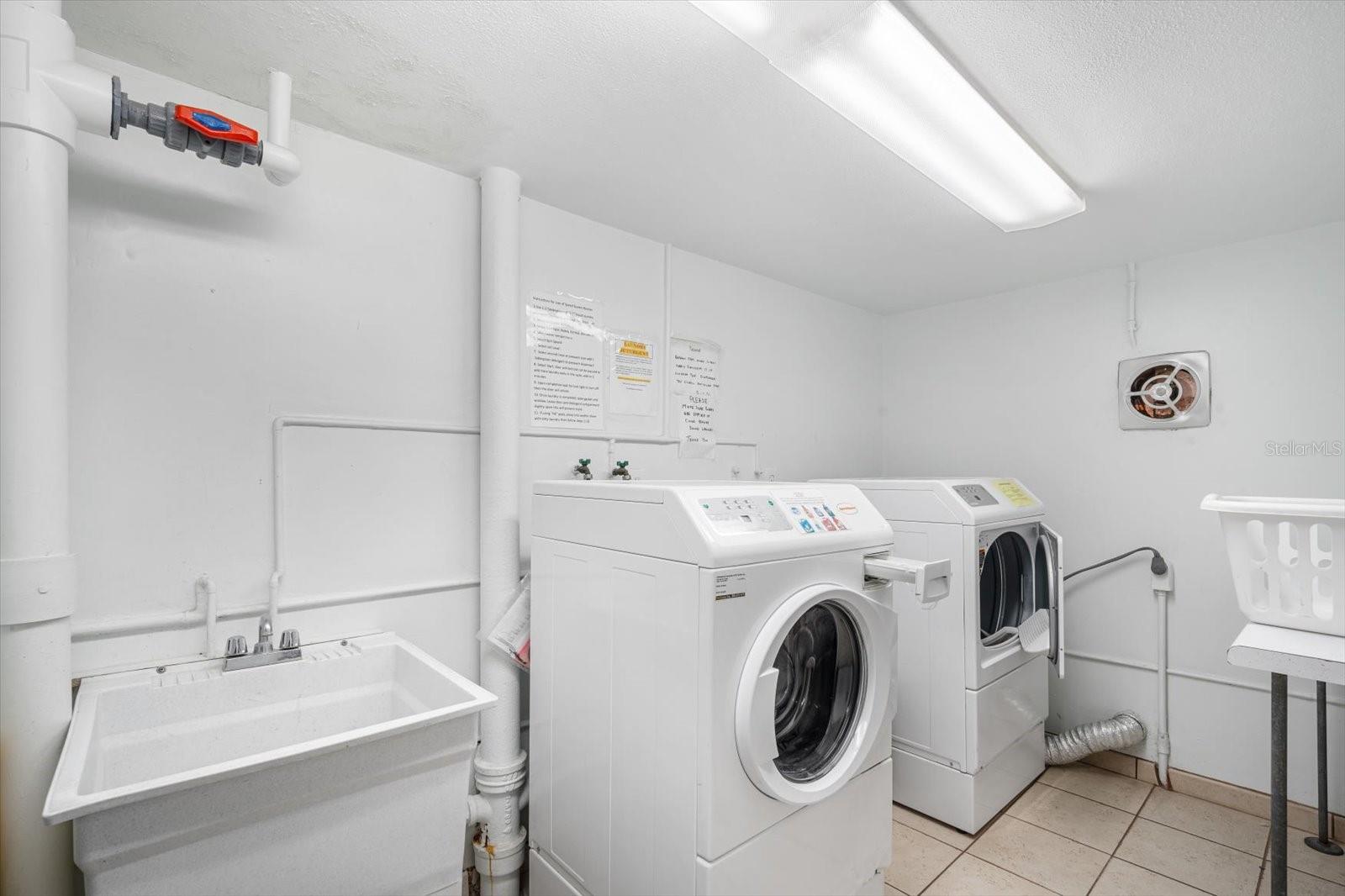 Image 22 of 29 For 5130 Brittany Drive S 604