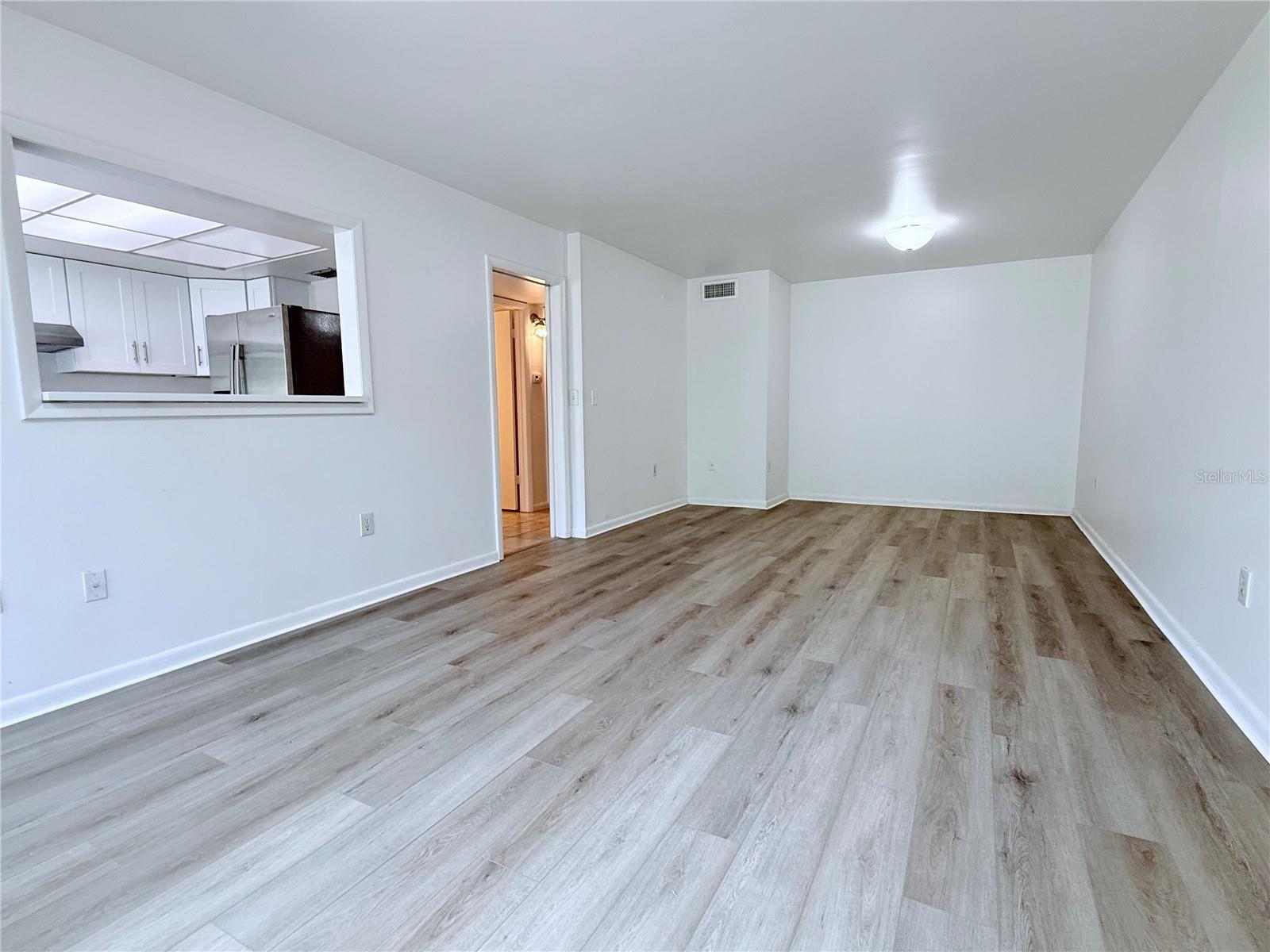Image 3 of 20 For 6206 Dewdrop Way 0