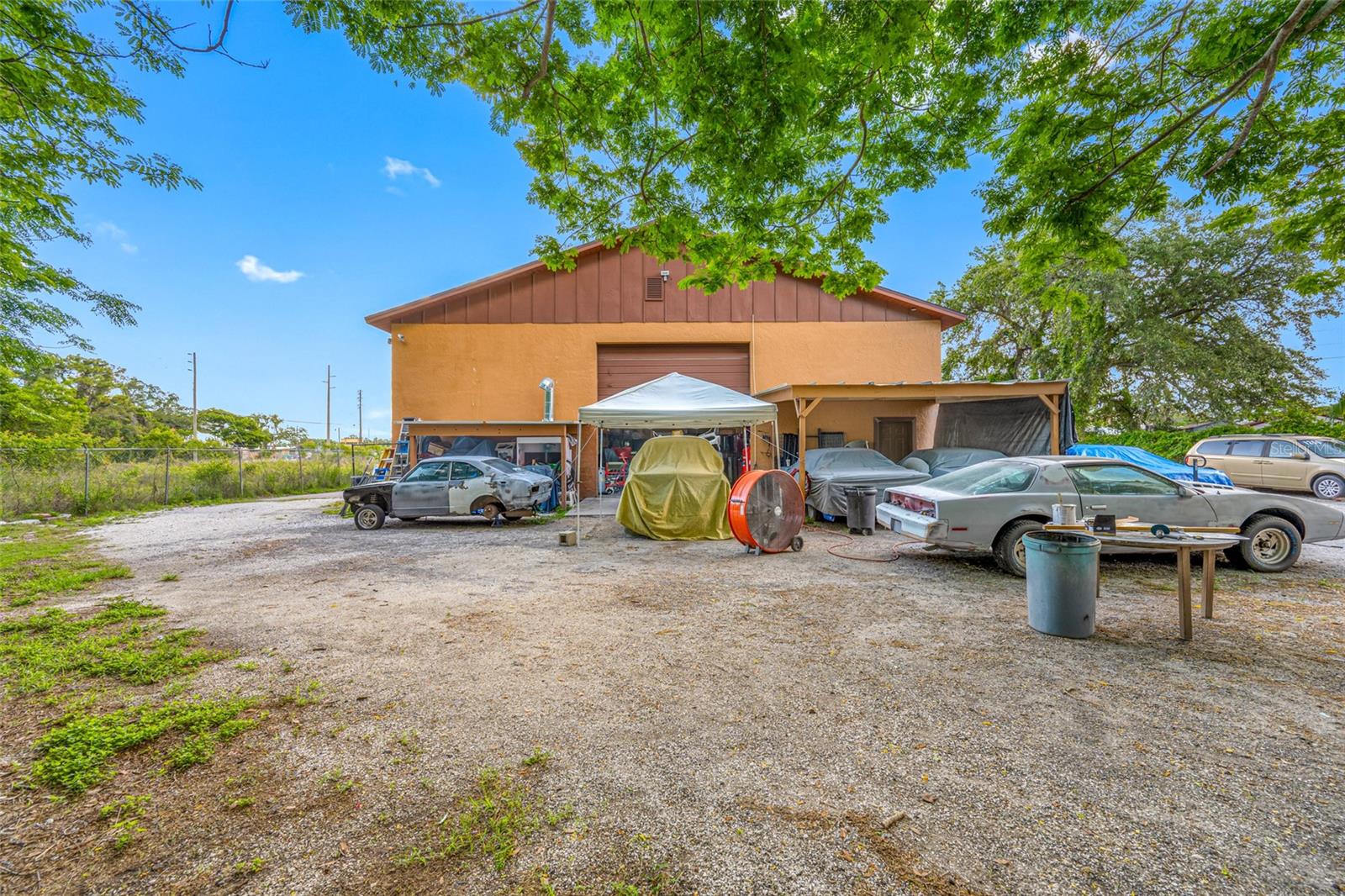Listing photo id 8 for 14925 Us Highway 19