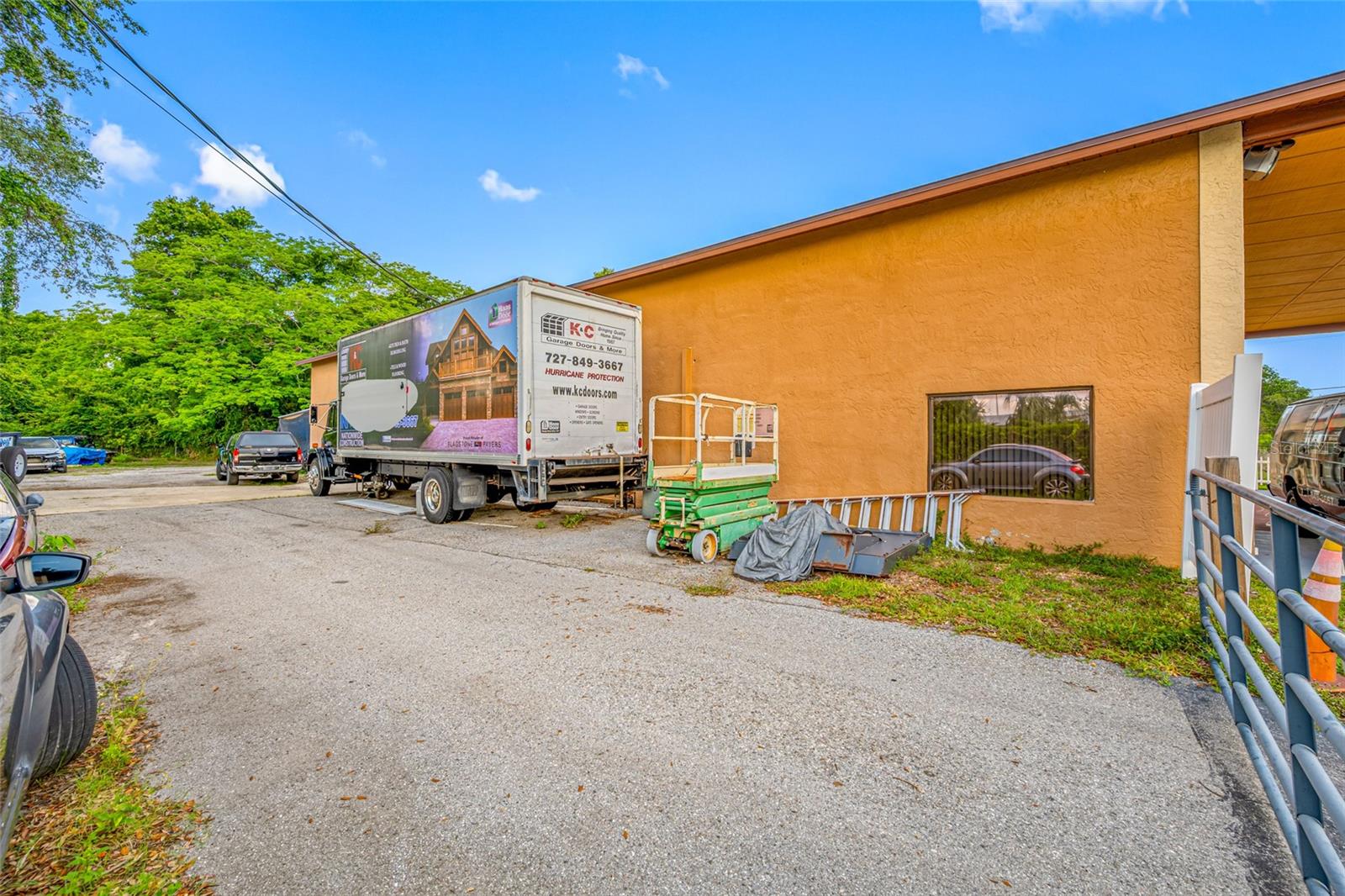 Listing photo id 9 for 14925 Us Highway 19