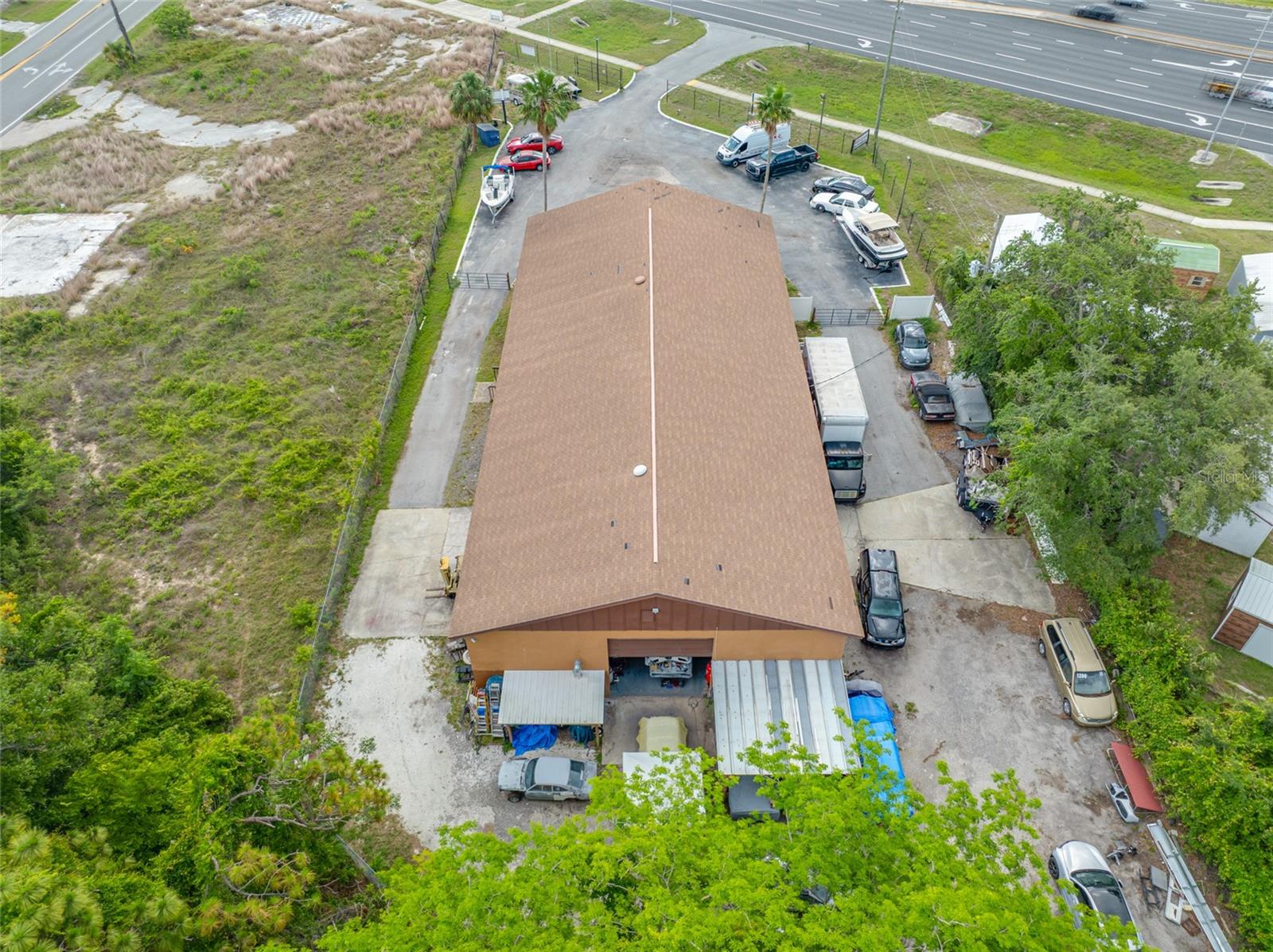 Listing photo id 24 for 14925 Us Highway 19