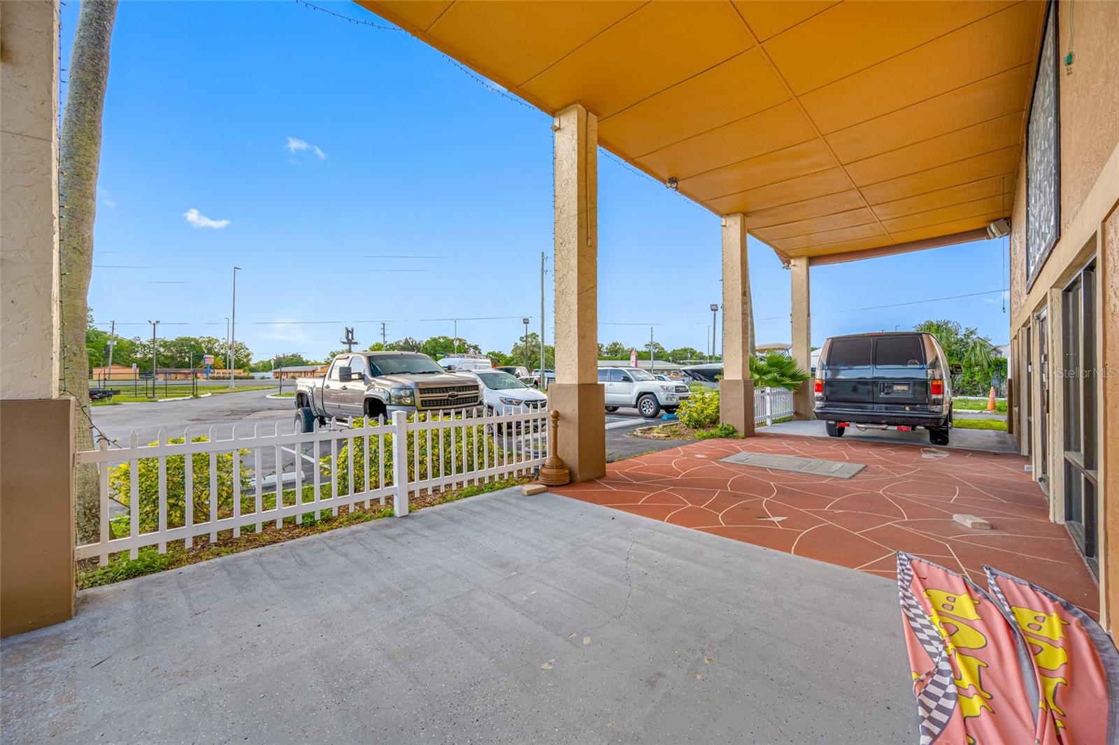 Listing photo id 2 for 14925 Us Highway 19