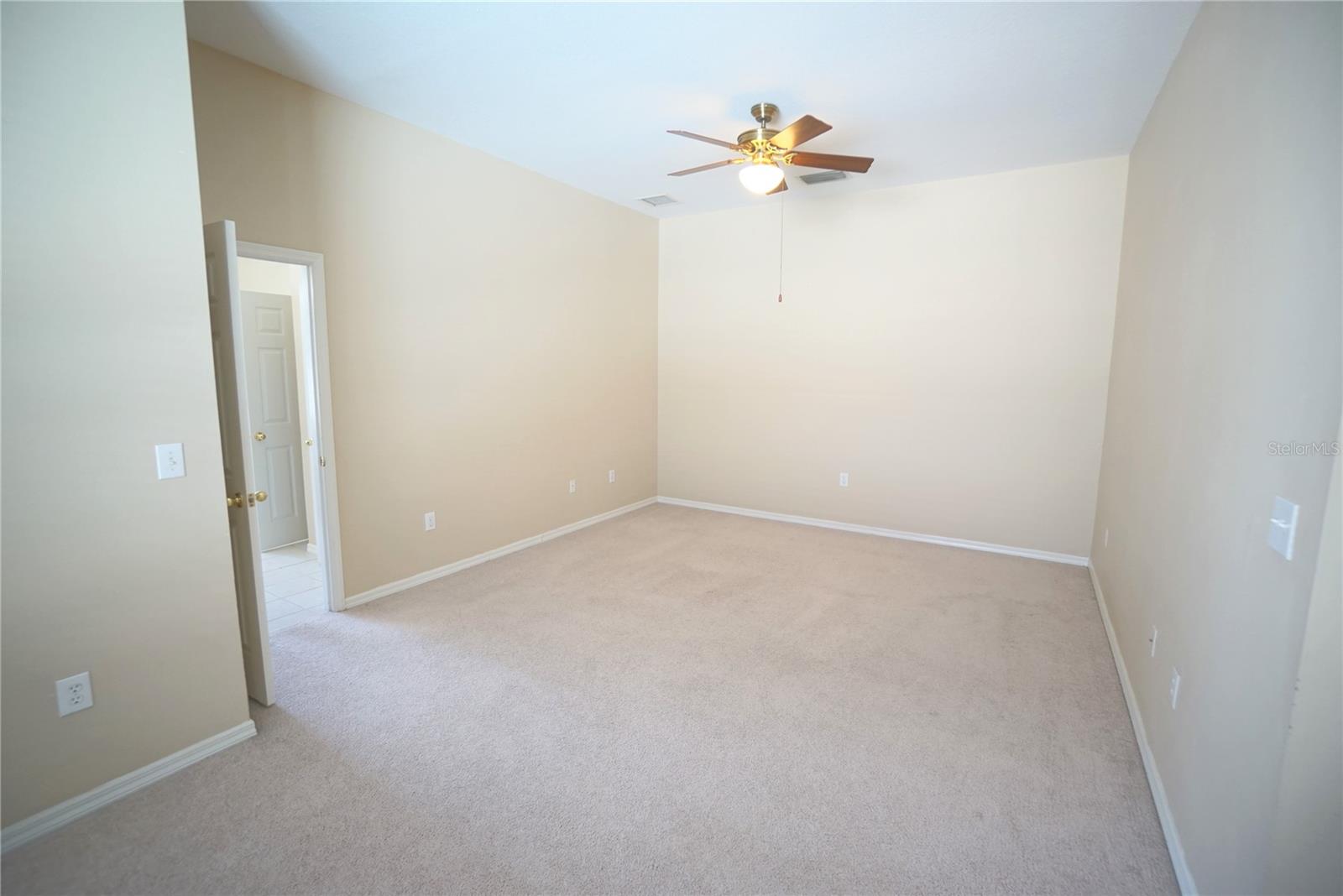 Image 8 of 18 For 12402 Windmill Cove Drive