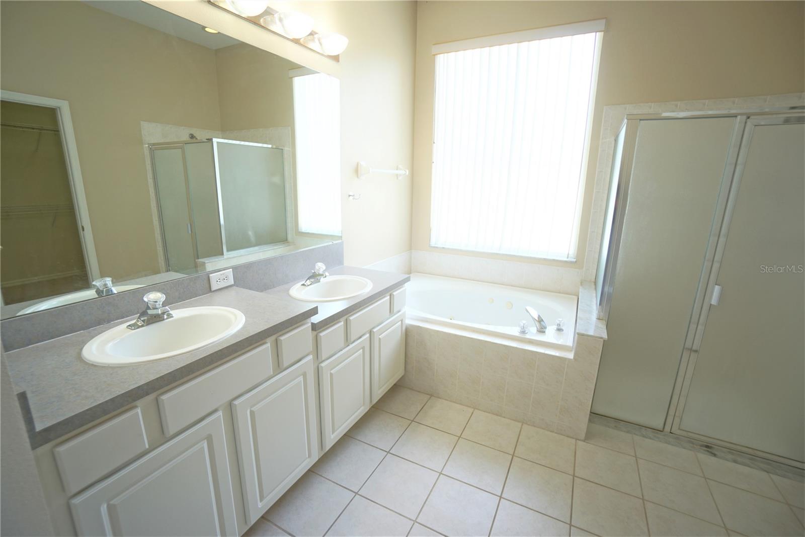 Image 9 of 18 For 12402 Windmill Cove Drive