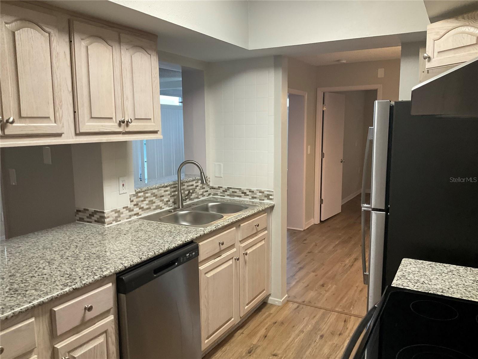 Listing photo id 2 for 10841 Teer Lane
