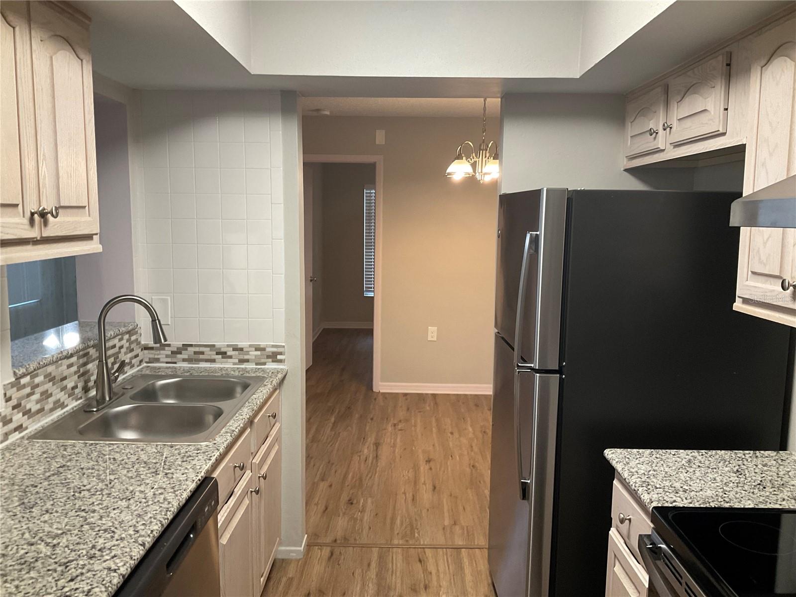 Listing photo id 4 for 10841 Teer Lane