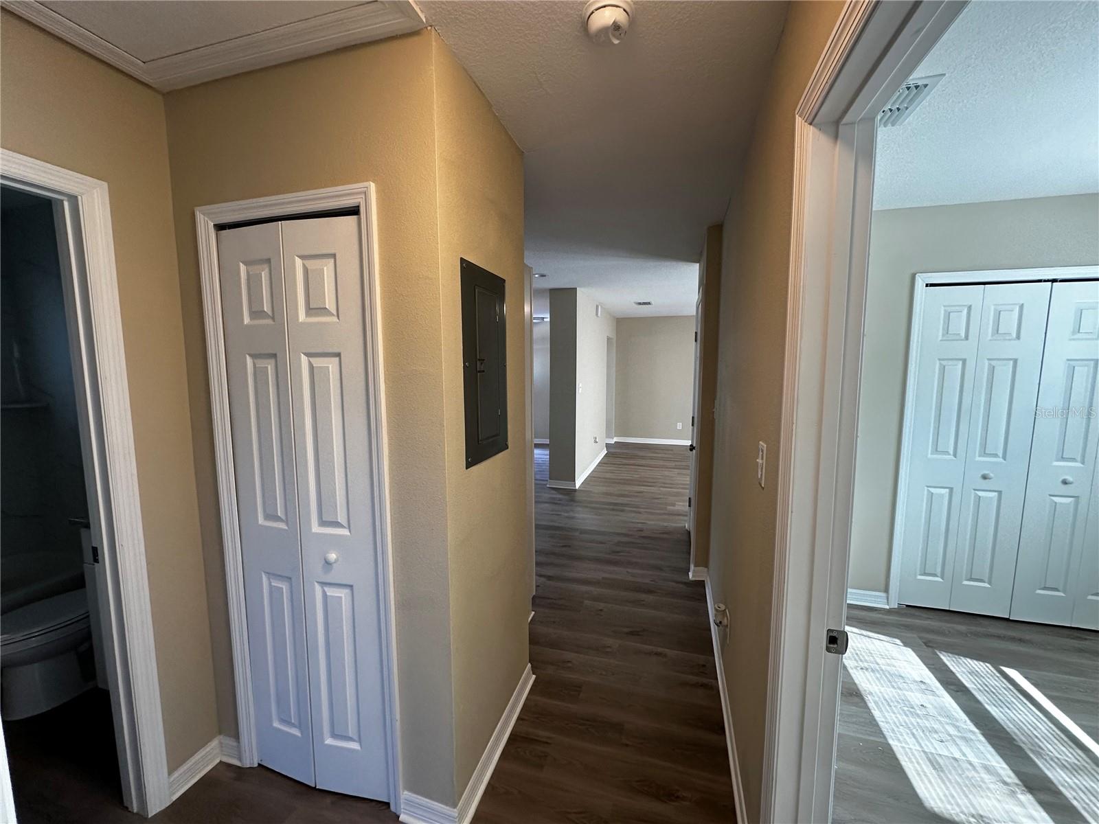 Image 10 of 17 For 7537 17th Lane N