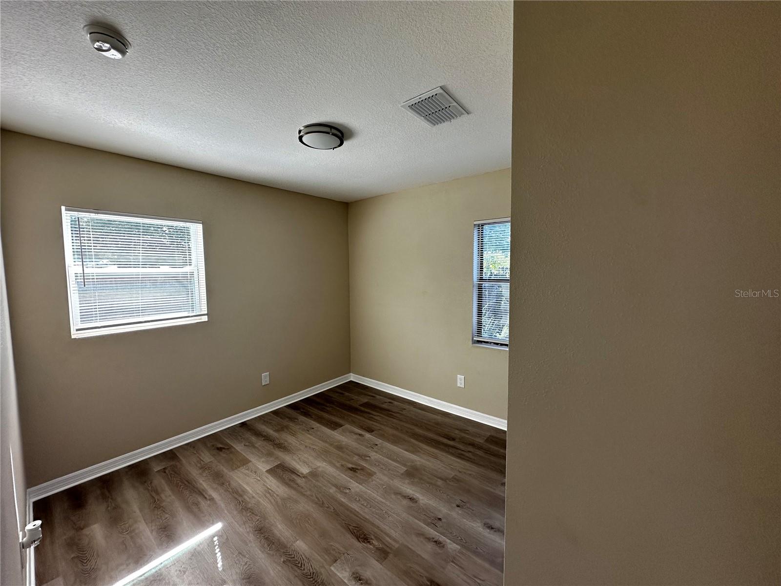 Image 12 of 17 For 7537 17th Lane N