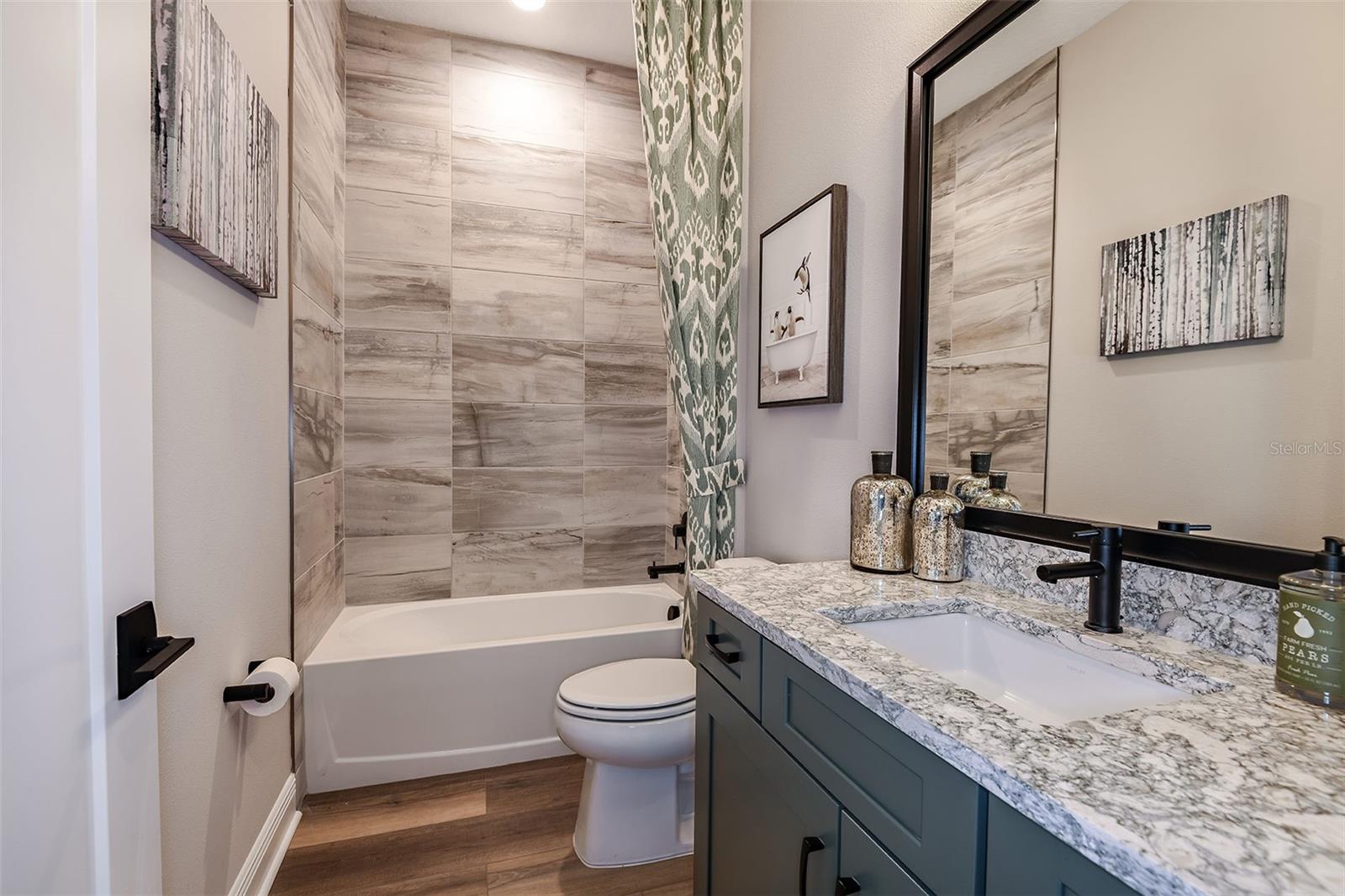 Image 23 of 27 For 13726 Heartwood Way
