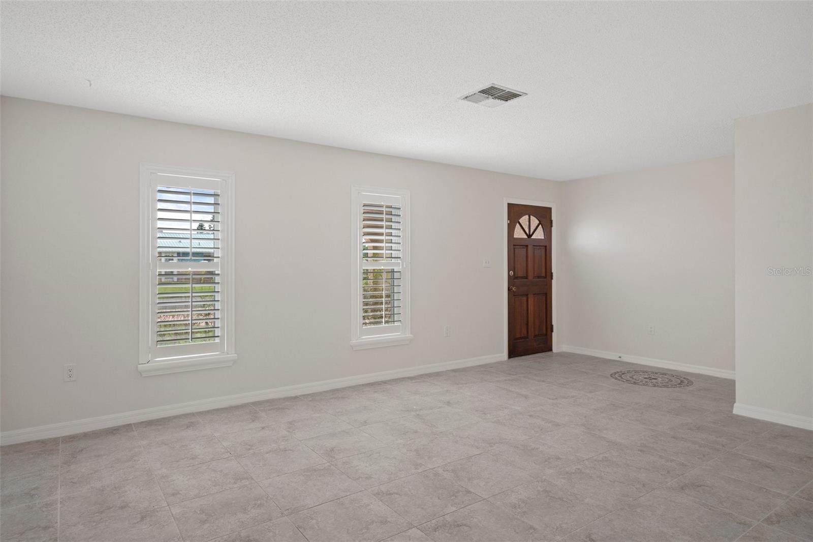 Image 18 of 48 For 4315 Flexer Drive