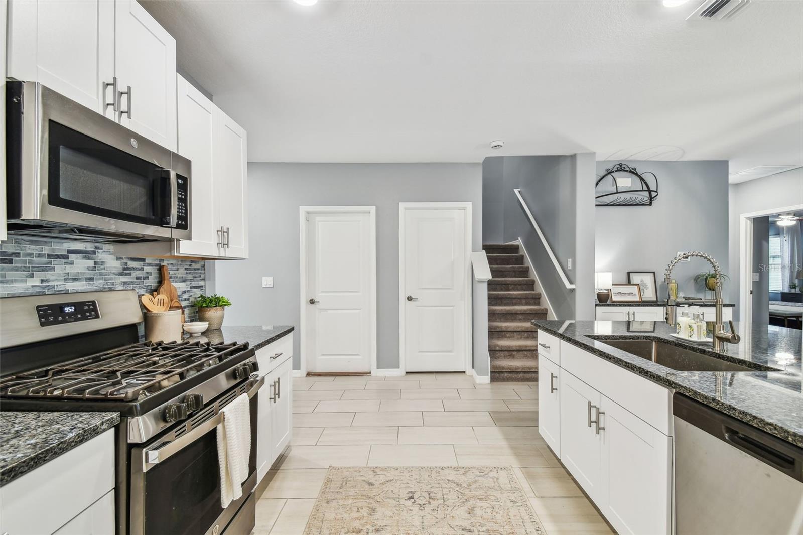 Image 20 of 99 For 8887 Little Bluestem Drive