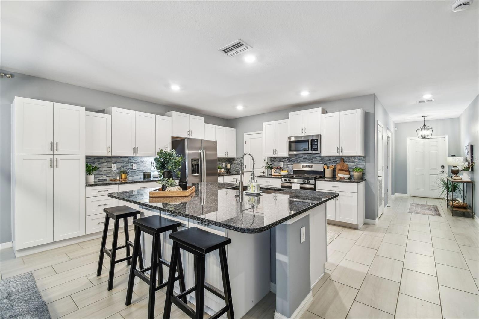 Image 28 of 99 For 8887 Little Bluestem Drive
