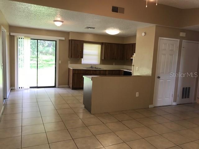 Image 5 of 16 For 2551 26th Avenue S