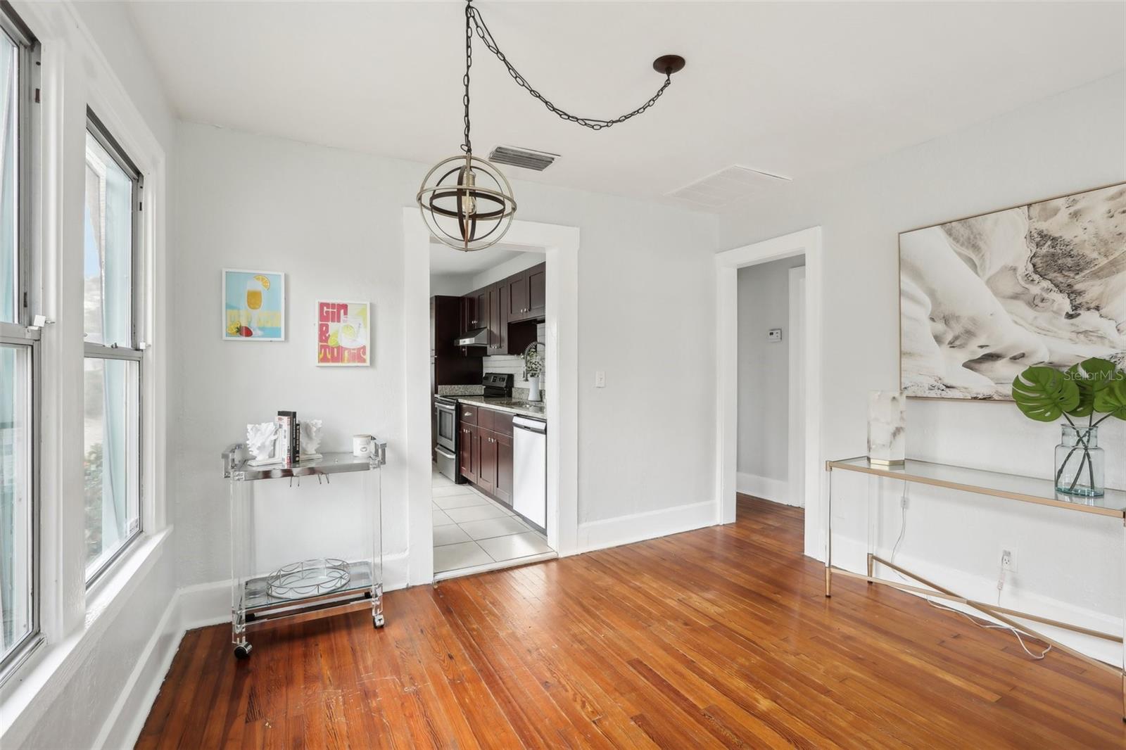 Image 10 of 37 For 2015 3rd Street S