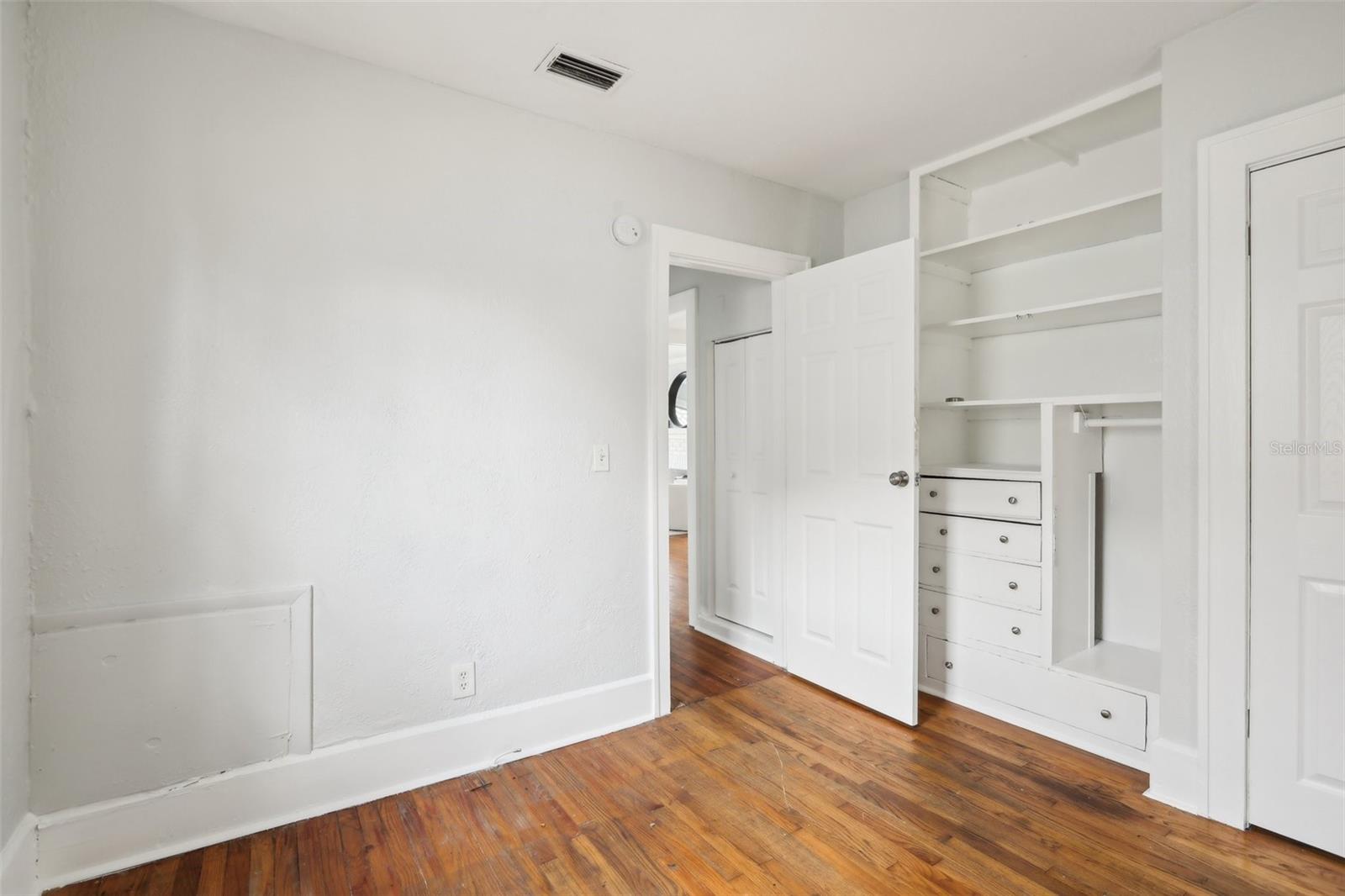 Image 18 of 37 For 2015 3rd Street S