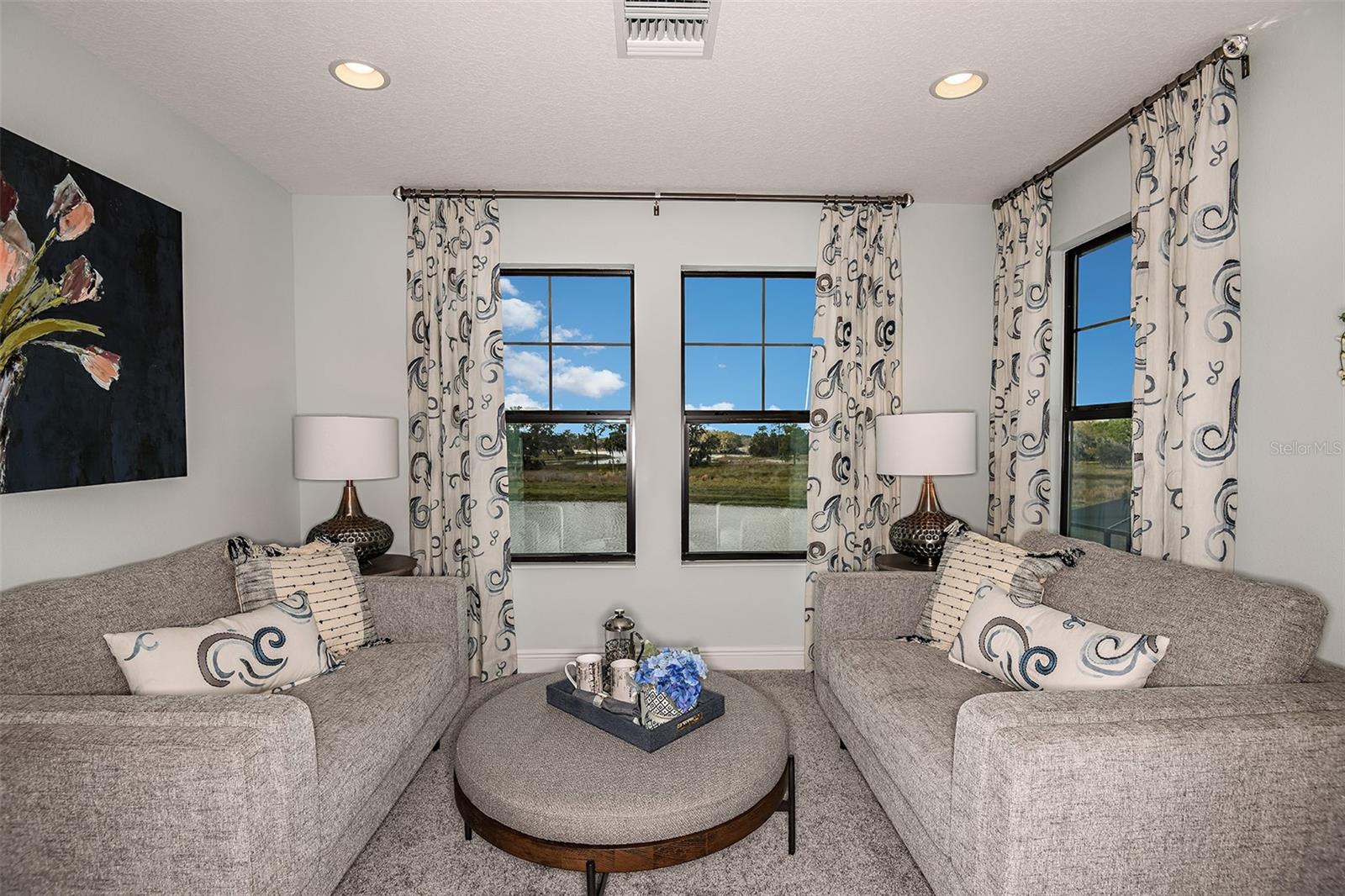 Listing photo id 10 for 13722 Heartwood Way