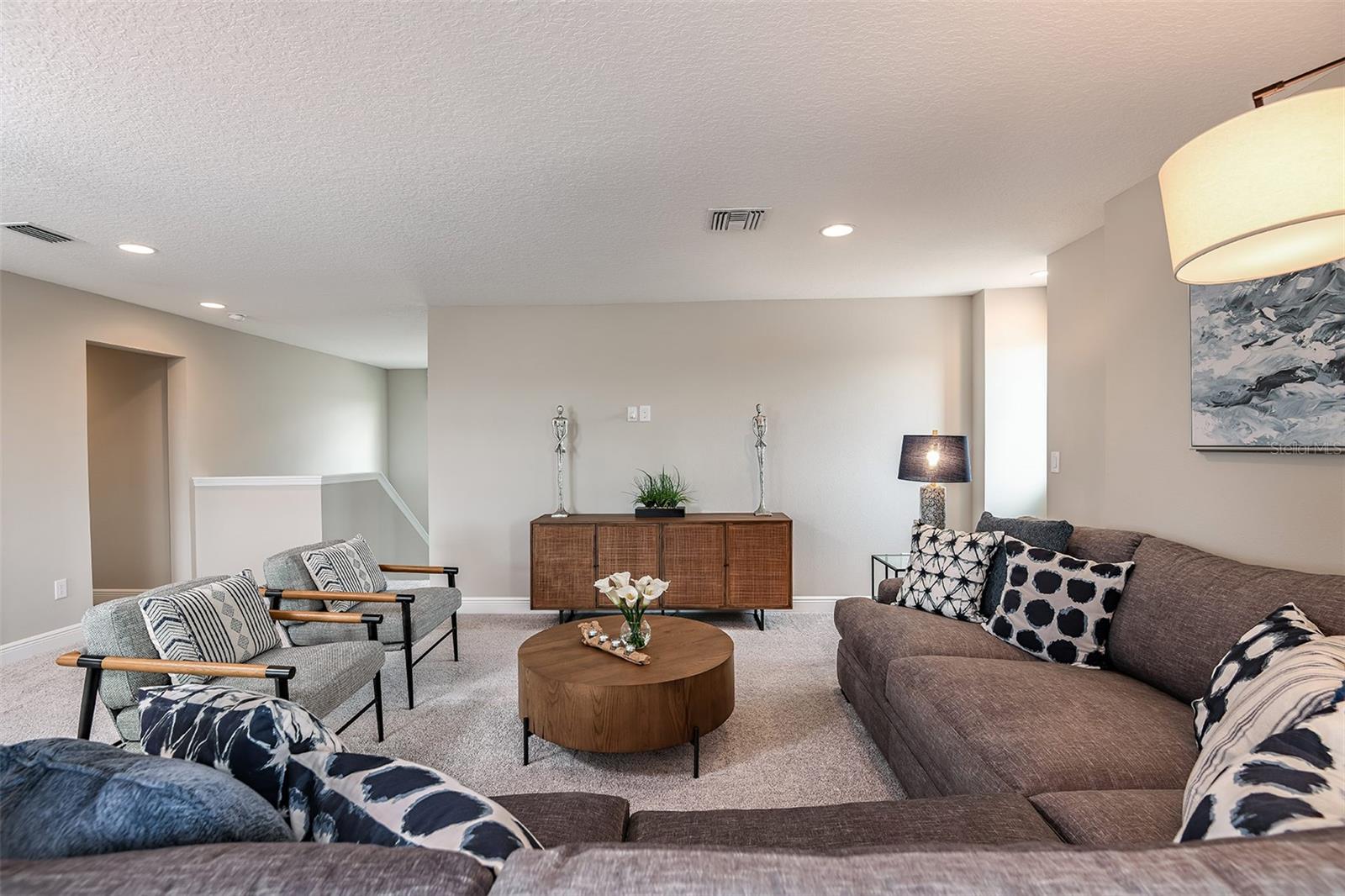 Listing photo id 14 for 13722 Heartwood Way