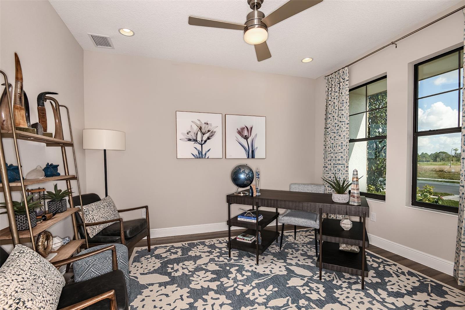 Listing photo id 23 for 13722 Heartwood Way