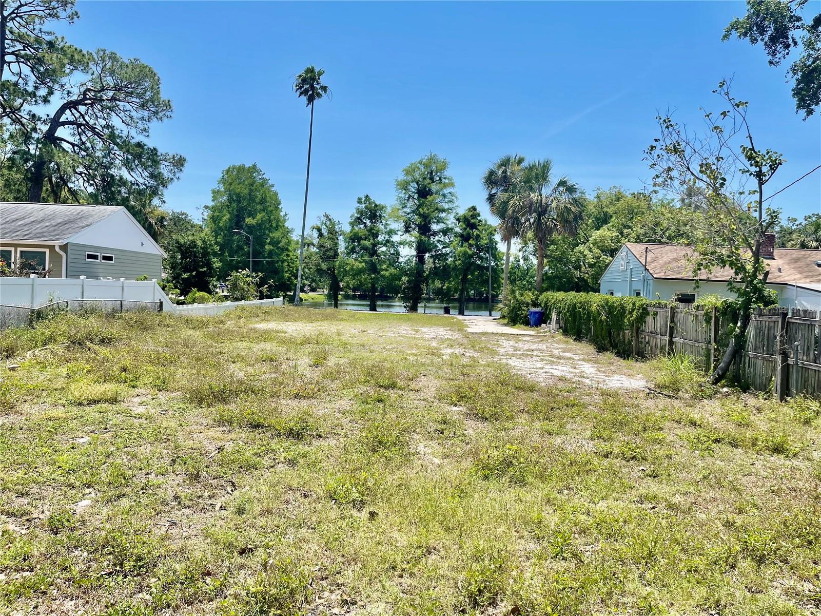 Image 2 of 2 For 460 Hibiscus Lane N