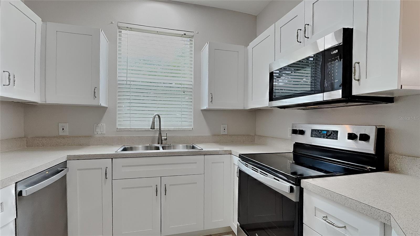 Image 4 of 15 For 13640 Forest Lake Drive