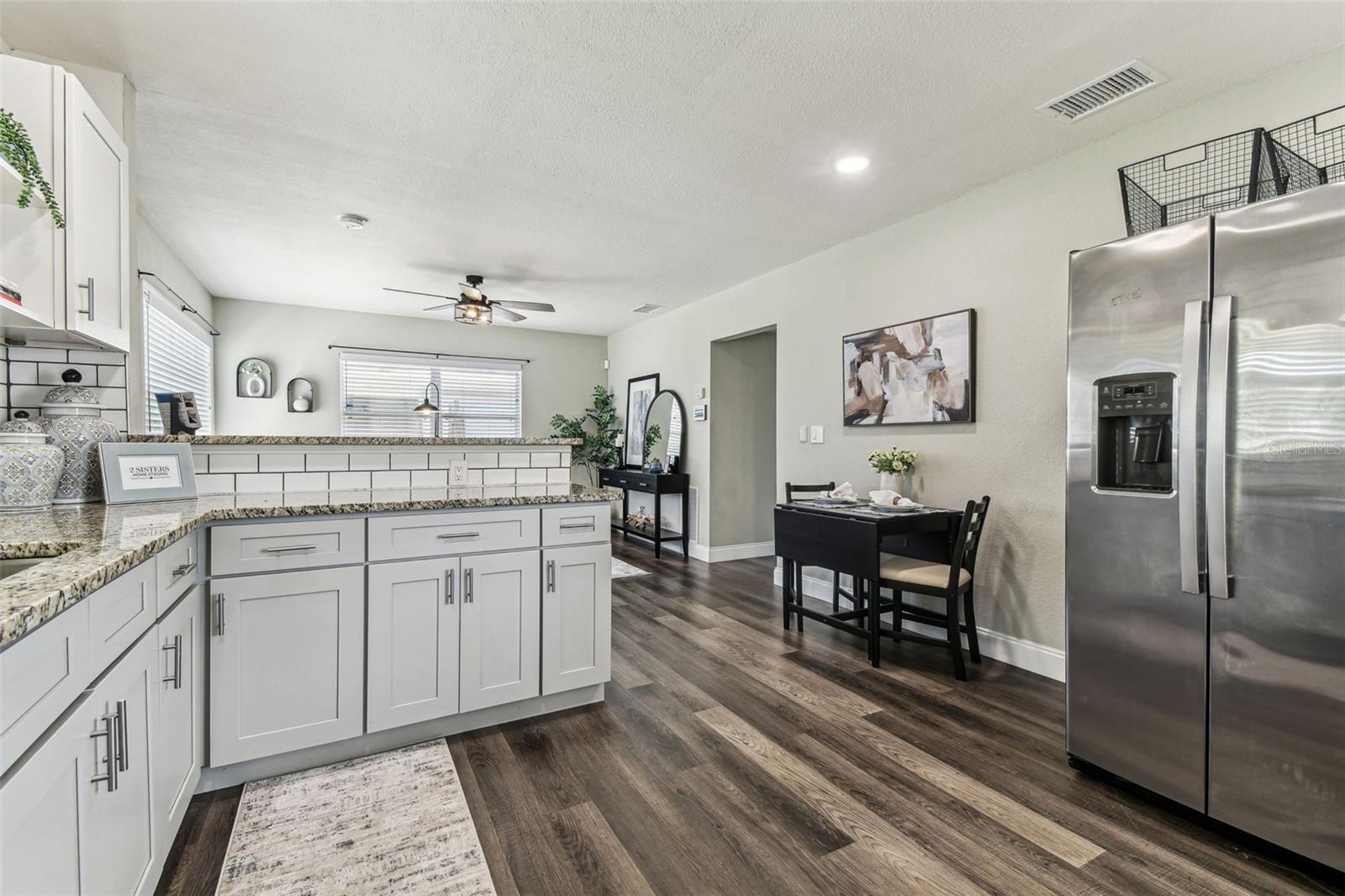 Image 19 of 52 For 2830 Anthony Street