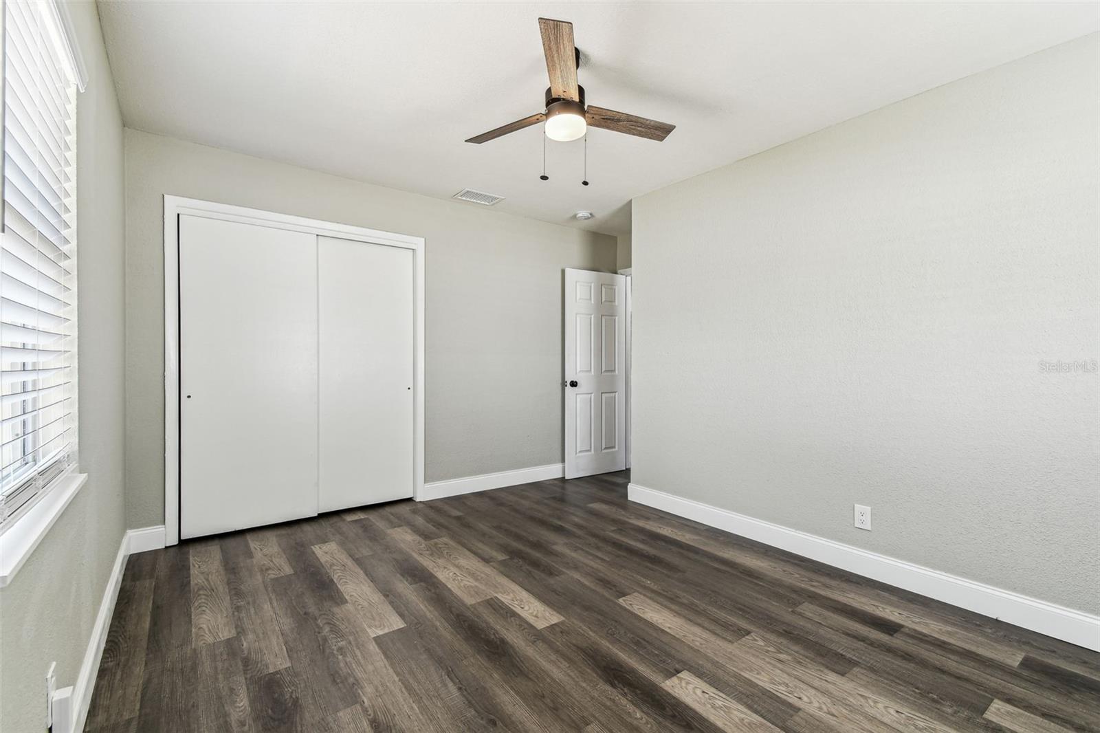 Image 31 of 52 For 2830 Anthony Street