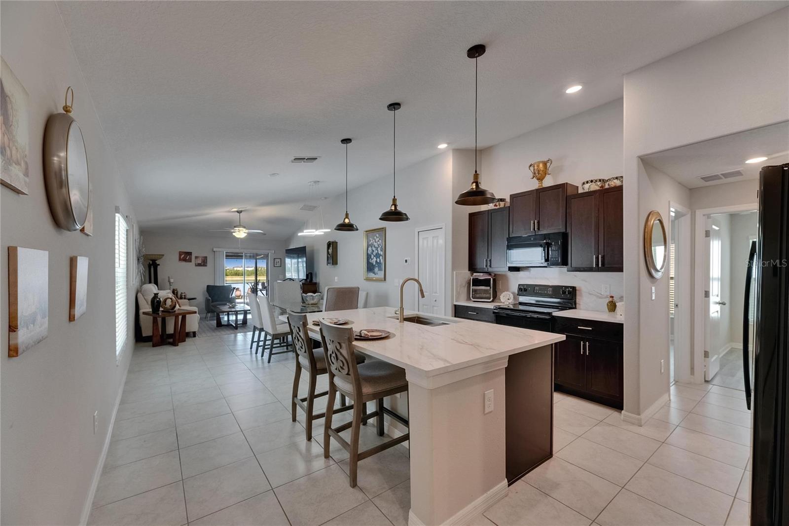Image 10 of 46 For 872 Olive Conch Street
