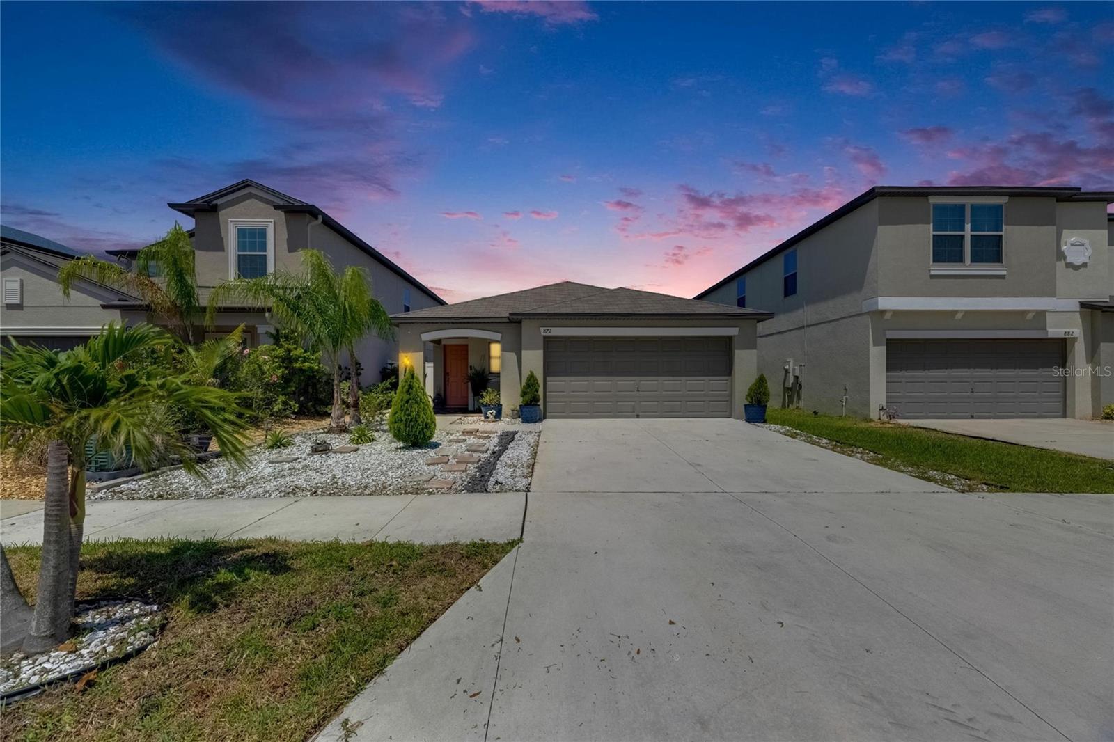 Image 4 of 46 For 872 Olive Conch Street