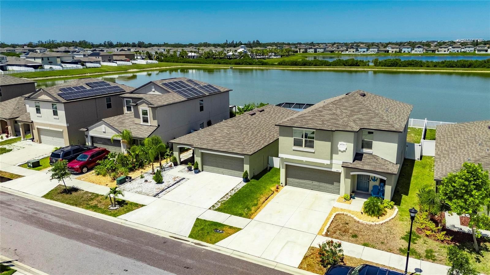 Image 41 of 46 For 872 Olive Conch Street