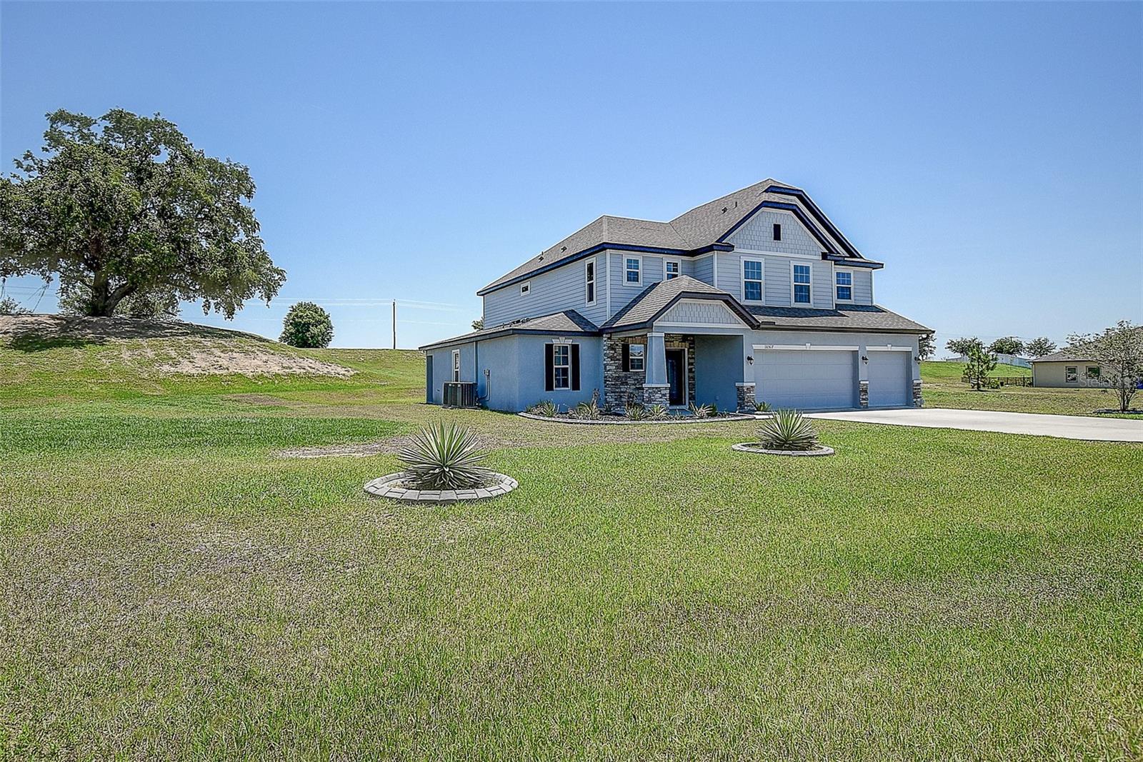 Image 2 of 52 For 10517 Crestview Heights Avenue