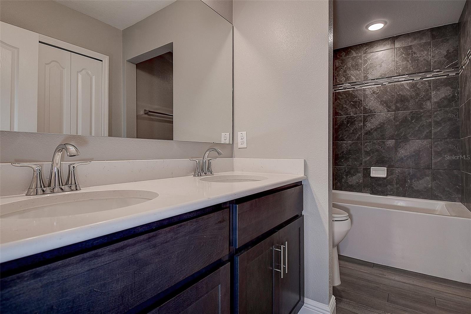 Image 40 of 52 For 10517 Crestview Heights Avenue