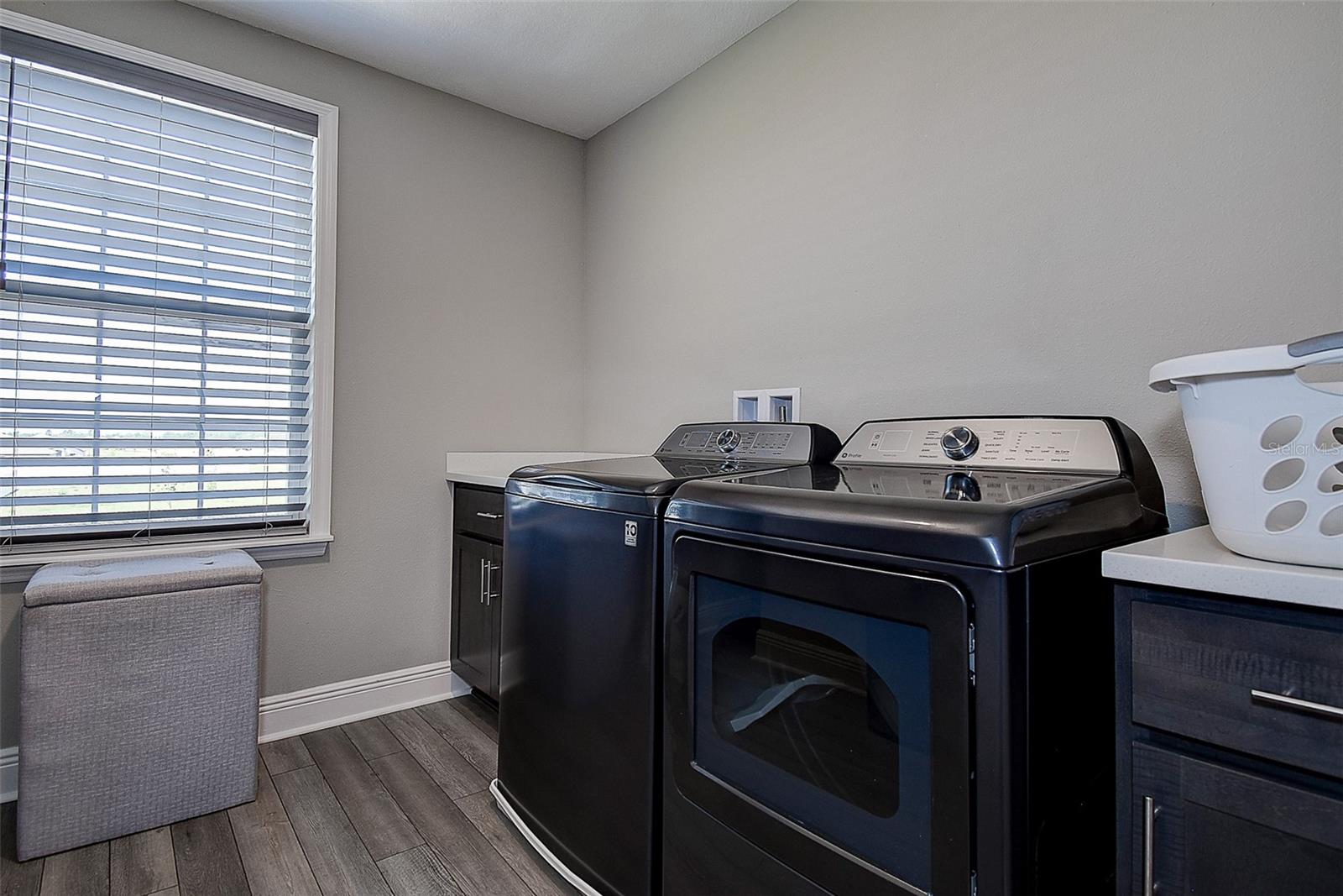 Image 43 of 52 For 10517 Crestview Heights Avenue
