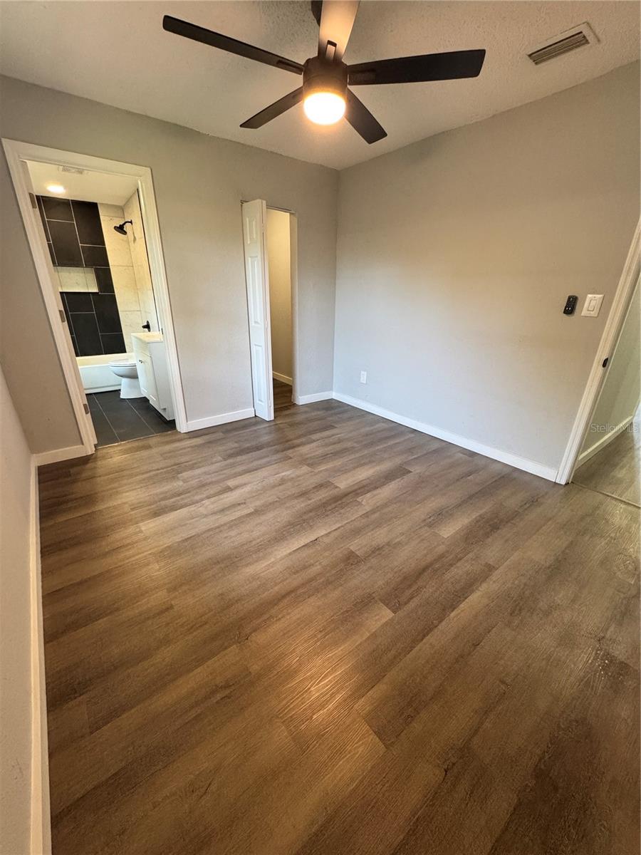 Listing photo id 8 for 1675 13th Avenue S
