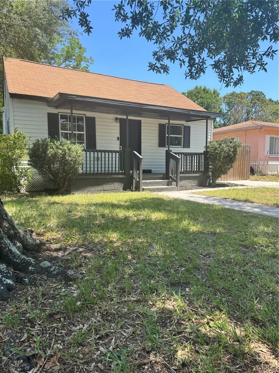 Listing photo id 0 for 1675 13th Avenue S