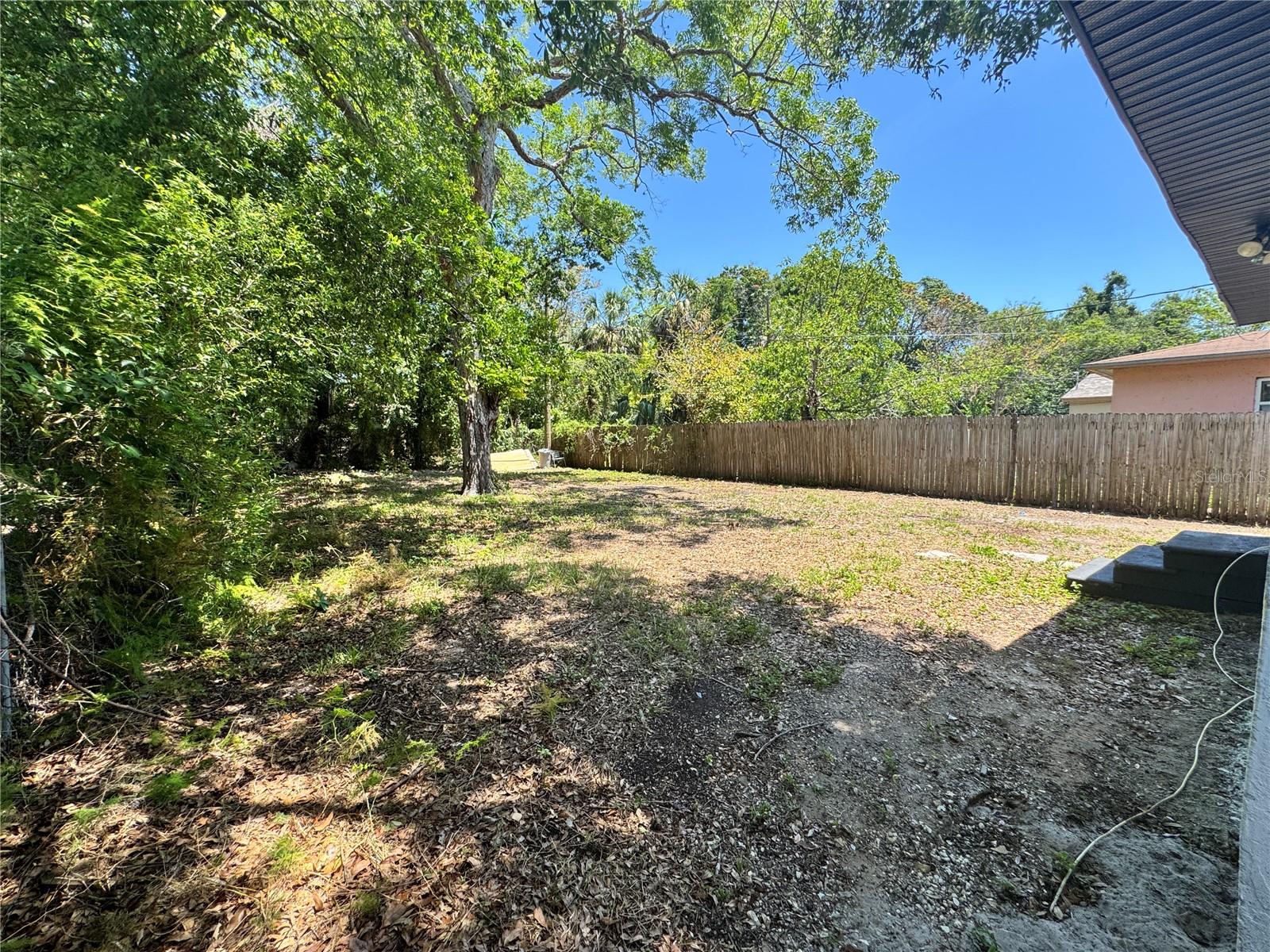 Listing photo id 23 for 1675 13th Avenue S