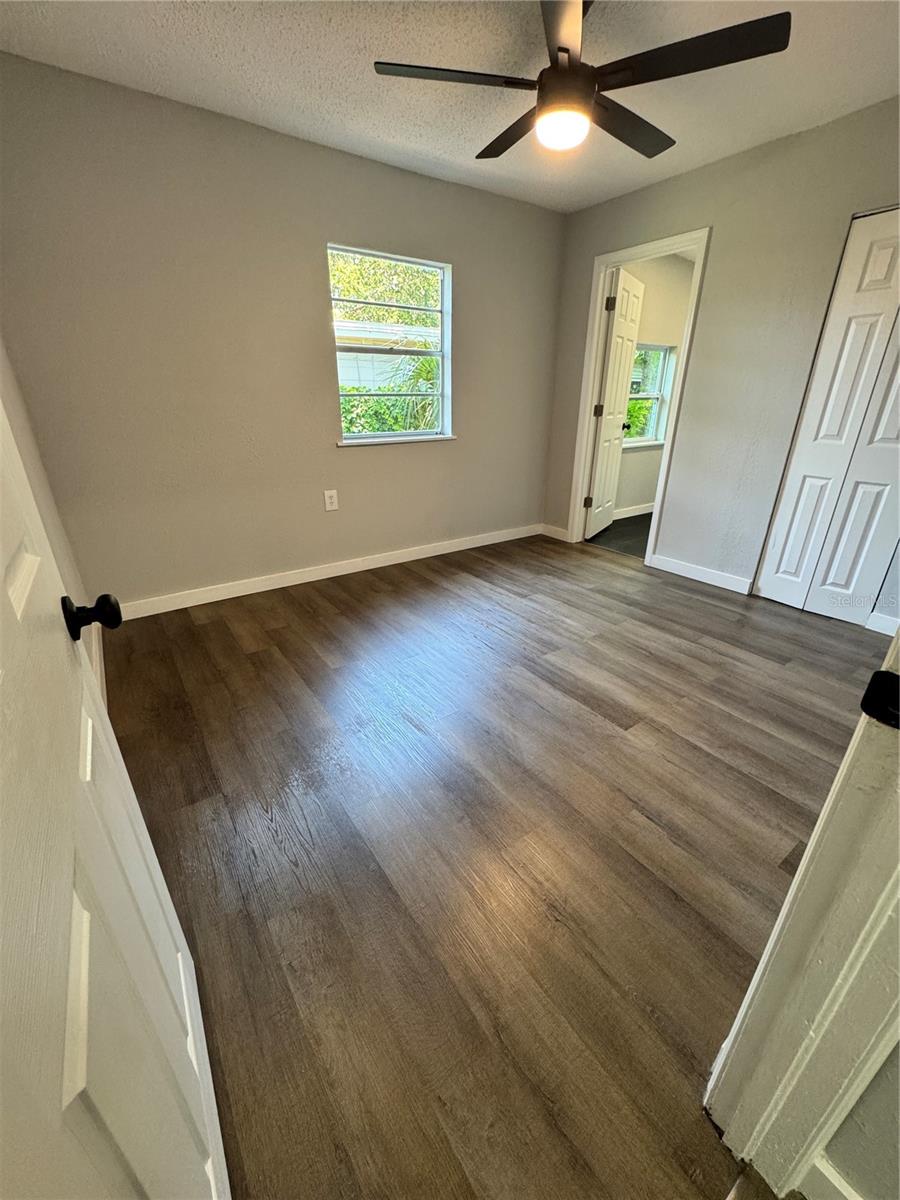Listing photo id 3 for 1675 13th Avenue S