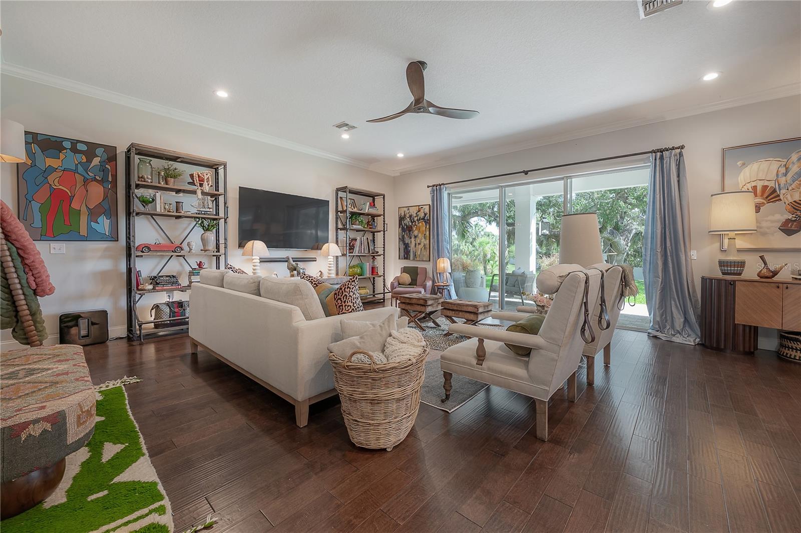 Image 33 of 100 For 8927 Key West Island Way