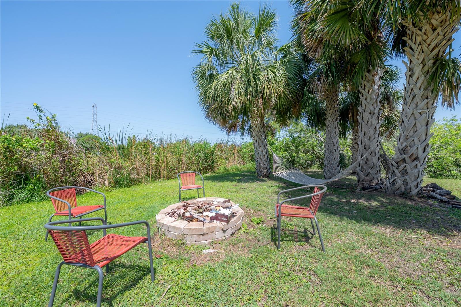 Image 86 of 100 For 8927 Key West Island Way
