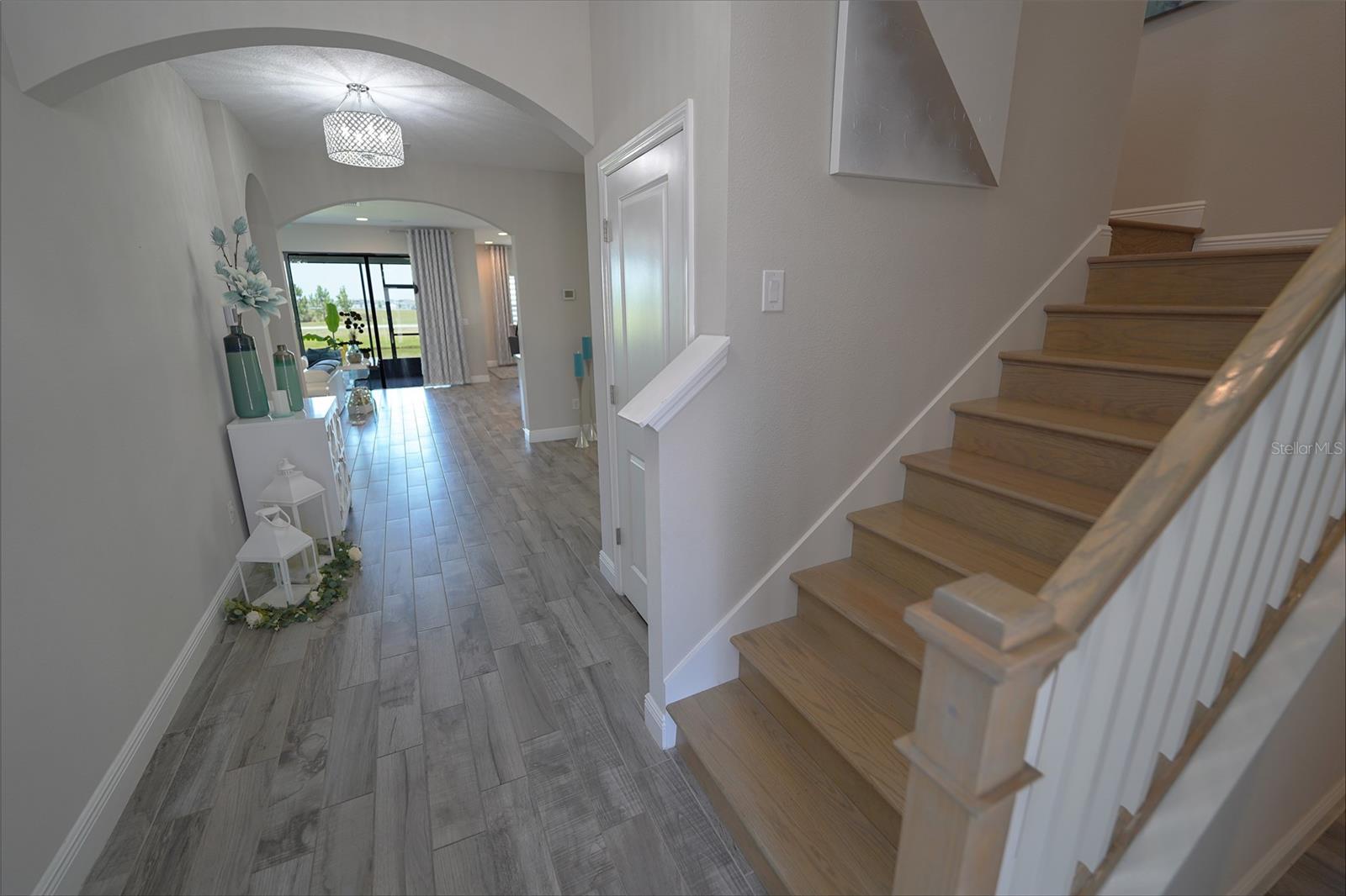 Listing photo id 22 for 13103 Monach Isles Drive