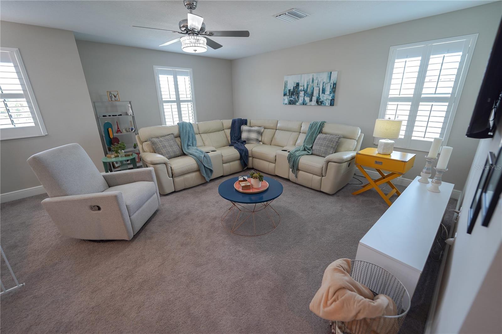 Listing photo id 25 for 13103 Monach Isles Drive