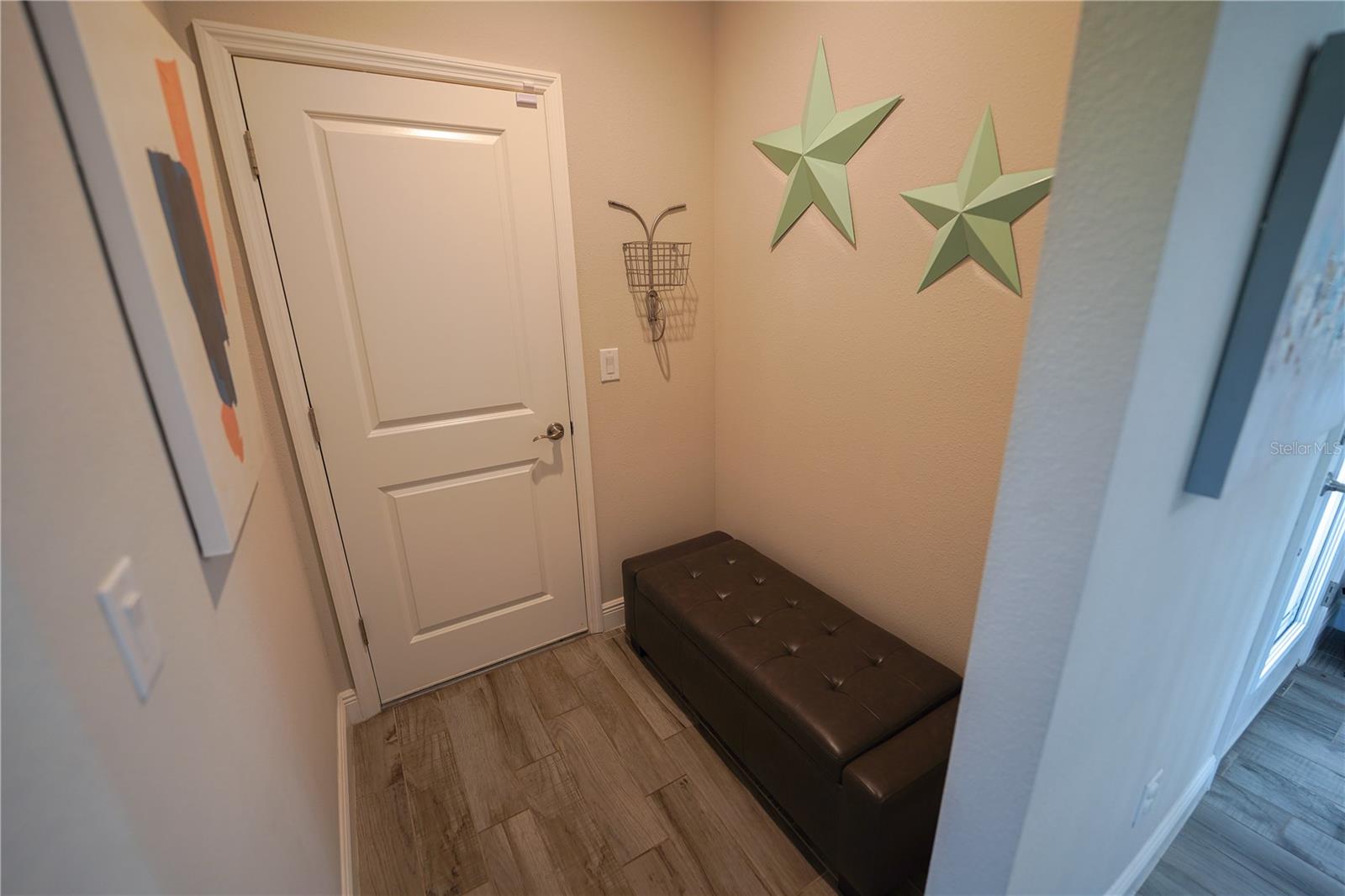 Listing photo id 1 for 13103 Monach Isles Drive